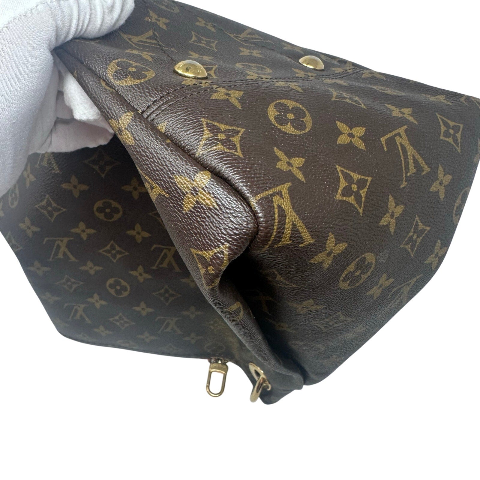 Louis Vuitton LV Monogram Artsy MM Shoulder Bag