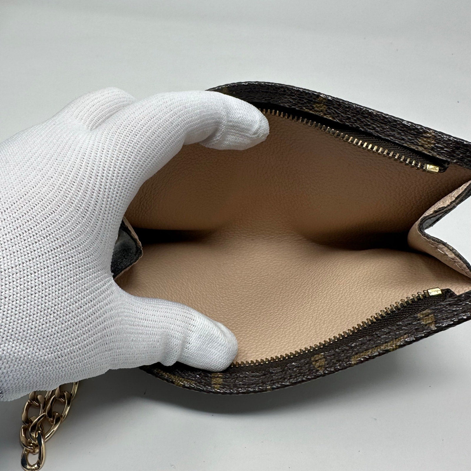 Louis Vuitton LV Monogram Bucket Accessory PM Pouch 17