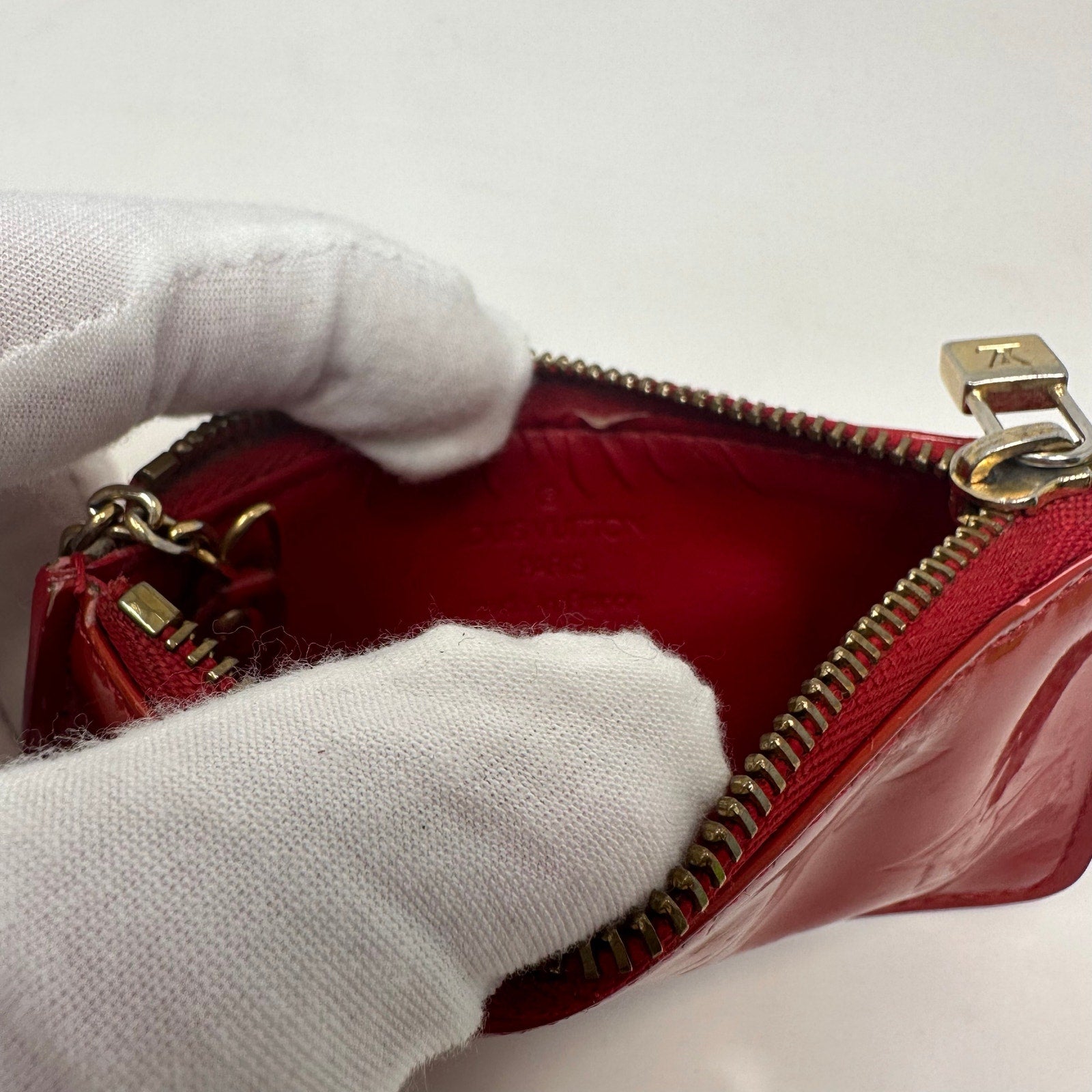 Louis Vuitton LV Red Vernis Key Cles Coin Purse