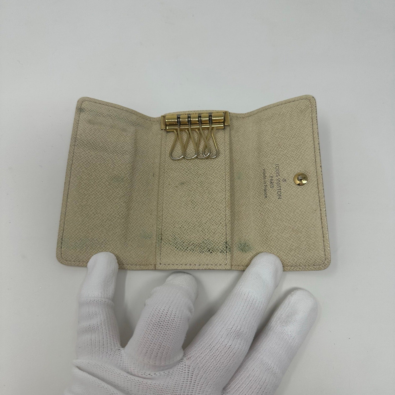 Louis Vuitton LV Damier Azur 4 Key Cles Holder