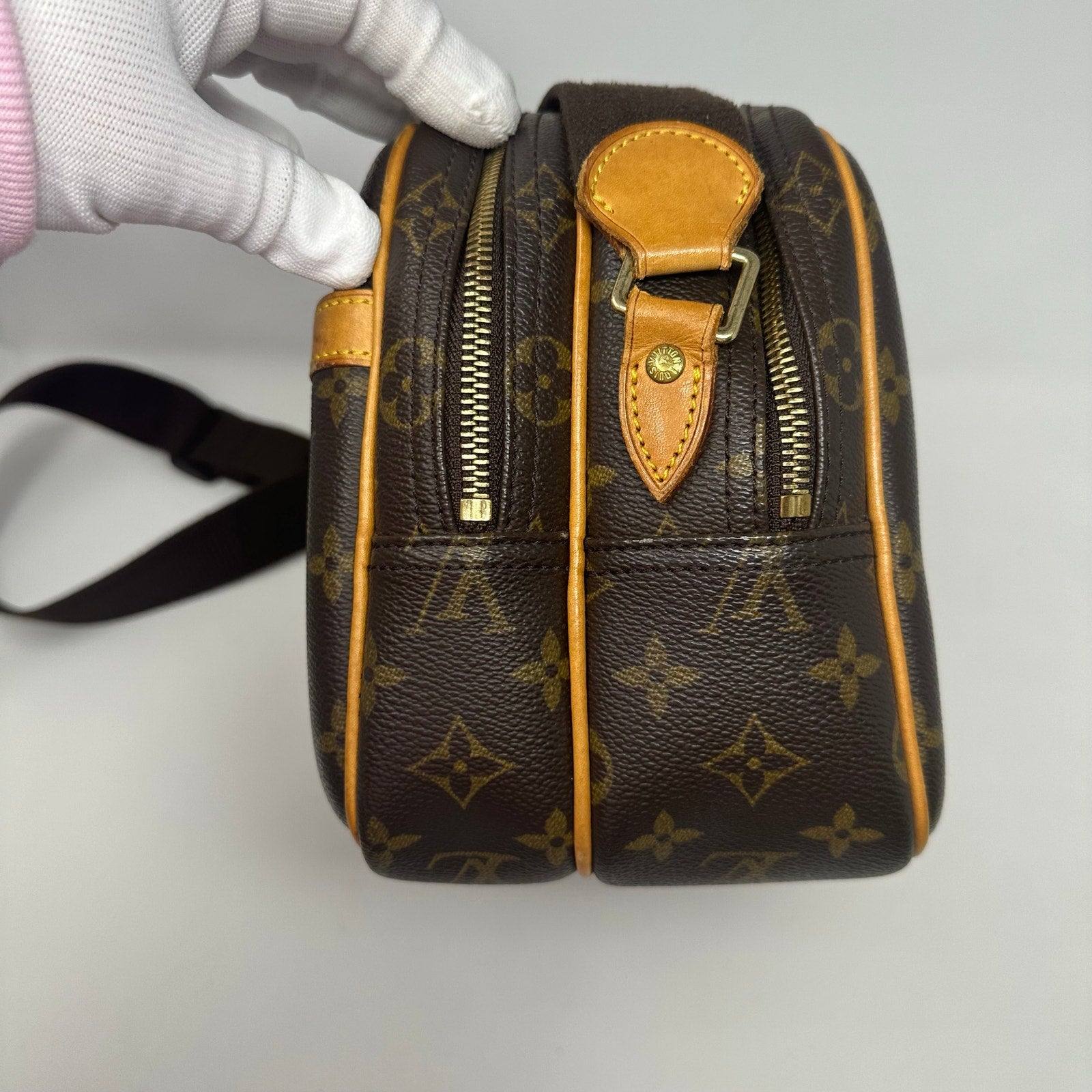 Louis Vuitton LV Monogram Reporter PM Crossbody Messenger Bag