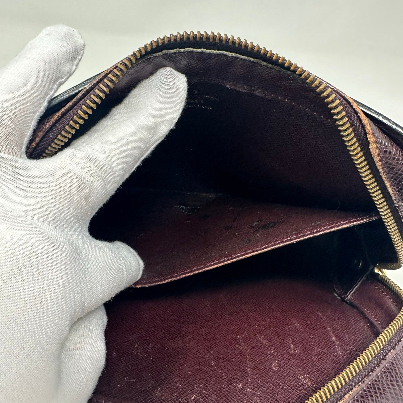 Louis Vuitton LV Bordeaux Taiga Leather Baikal Pouch Clutch Bag