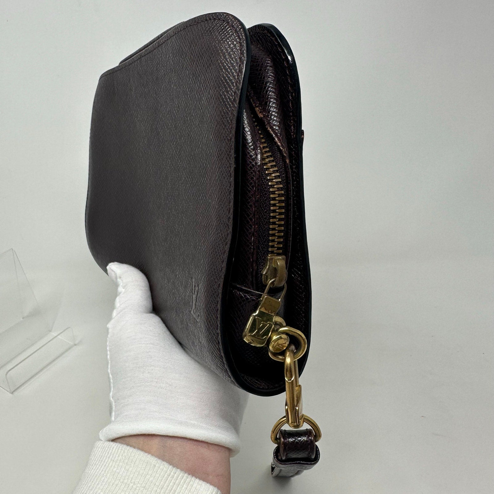 Louis Vuitton LV Bordeaux Taiga Leather Baikal Pouch Clutch Bag