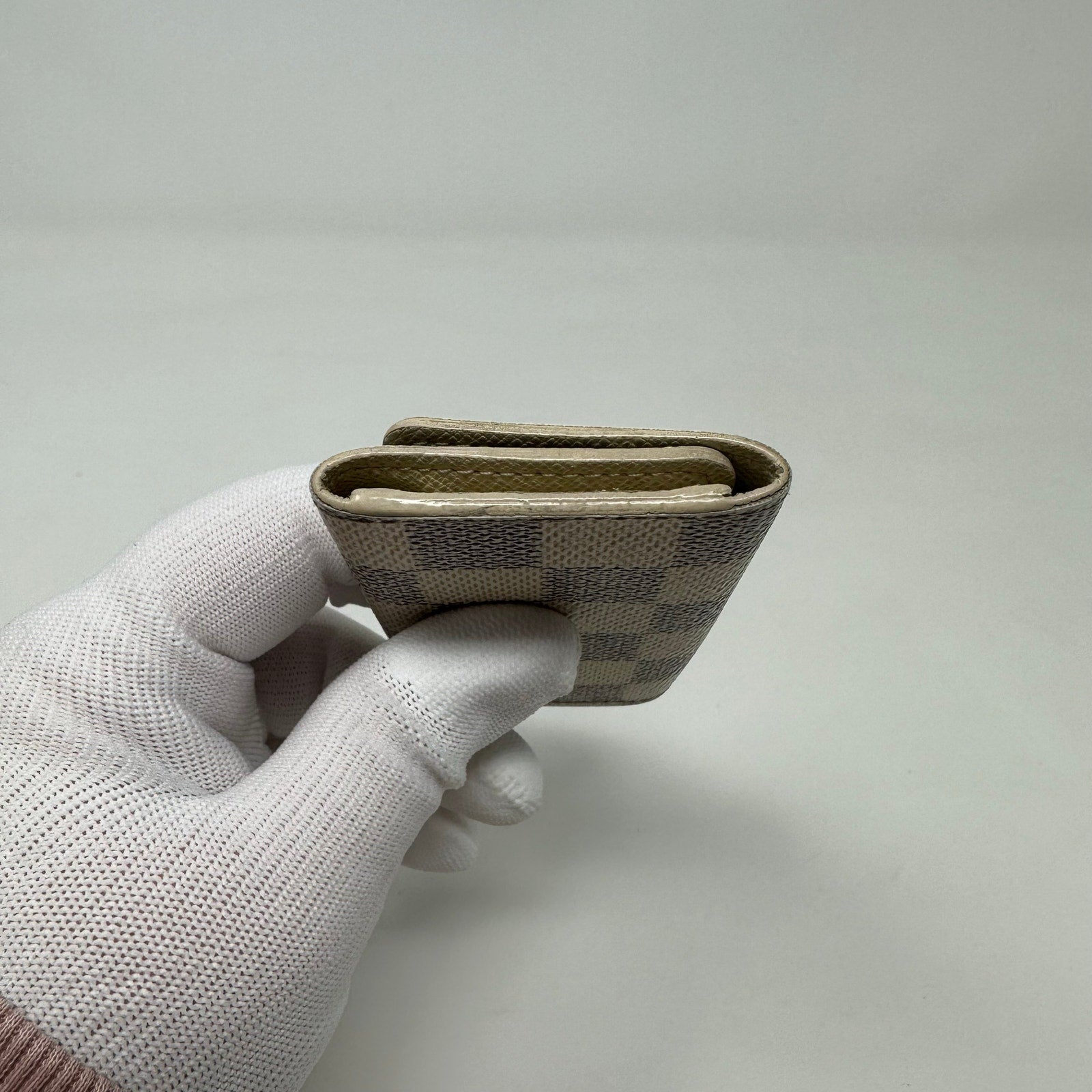 Louis Vuitton LV Damier Azur 4 Key Cles Holder