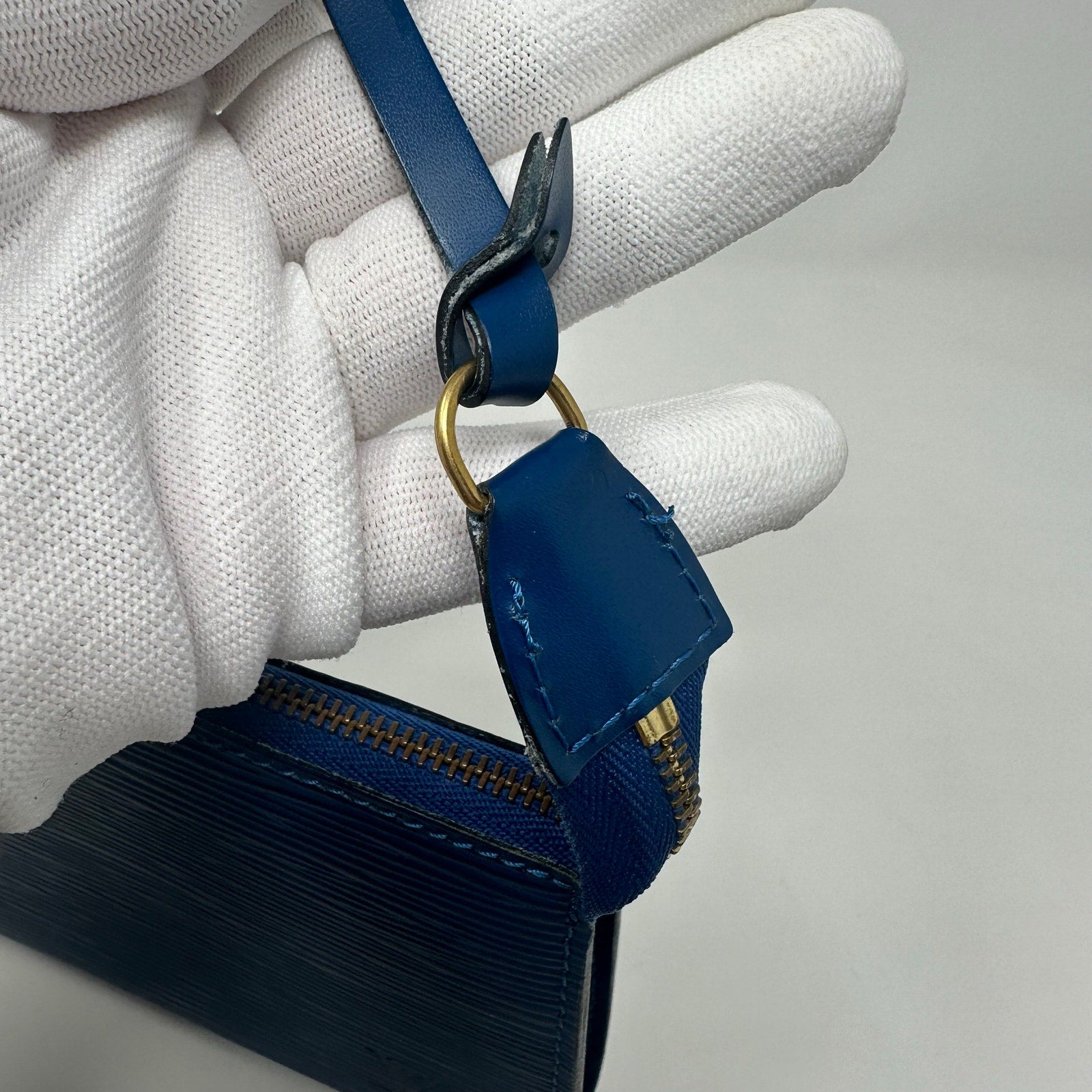 Louis Vuitton LV Blue Epi Leather Pochette Accessoires Pouch