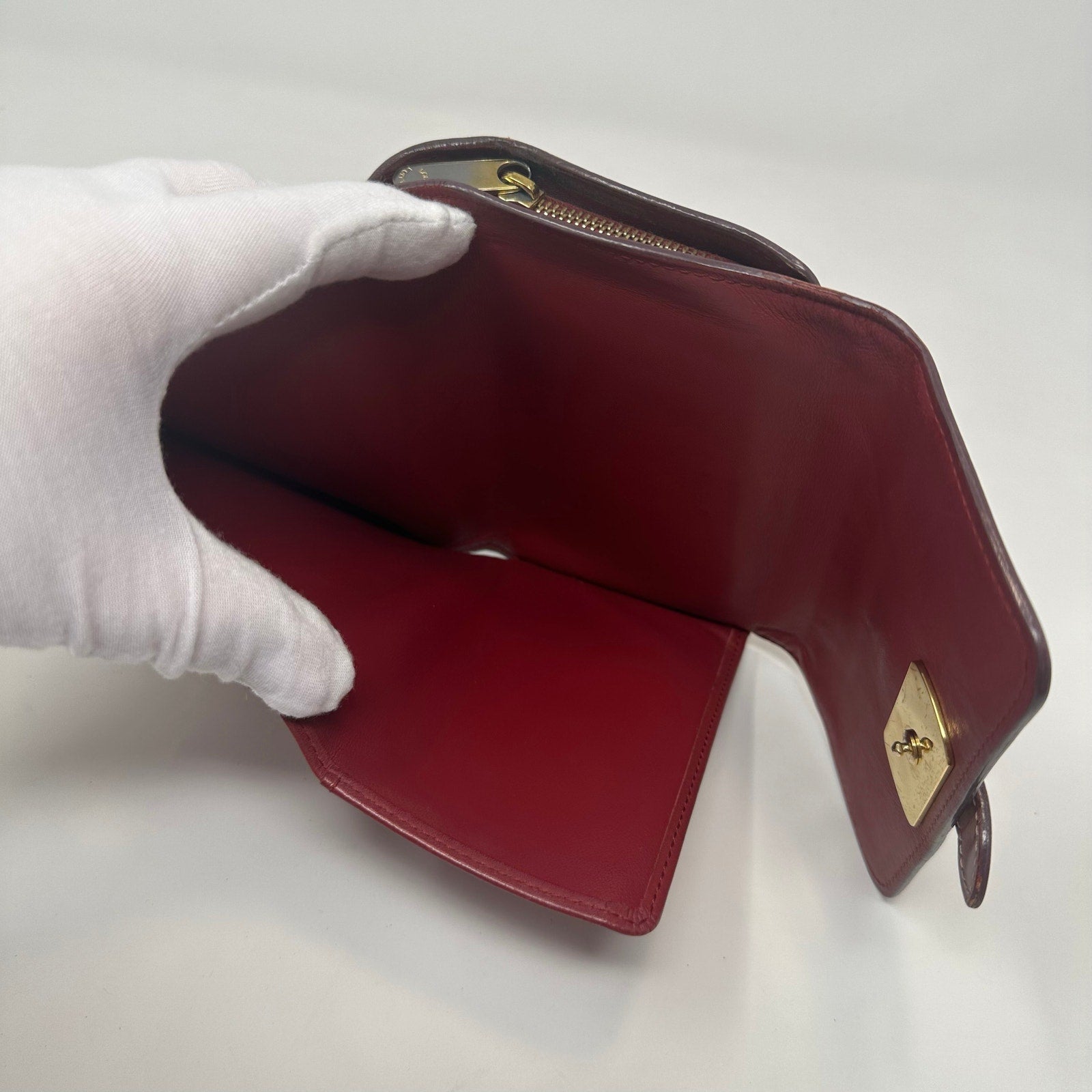 Louis Vuitton LV Suhali Portefeiulle Compact Tri-fold Wallet Red Burgundy