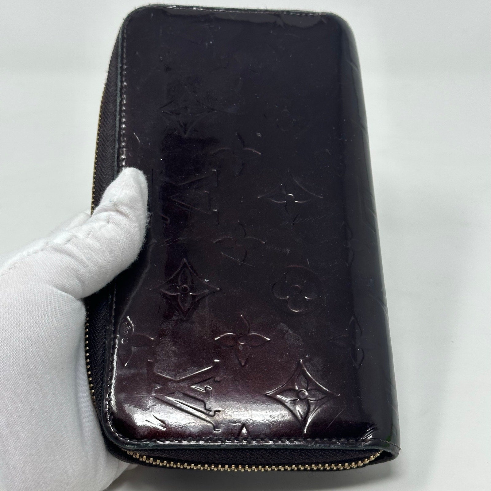 Louis Vuitton LV Vernis Amarante Monogram Zippy Wallet