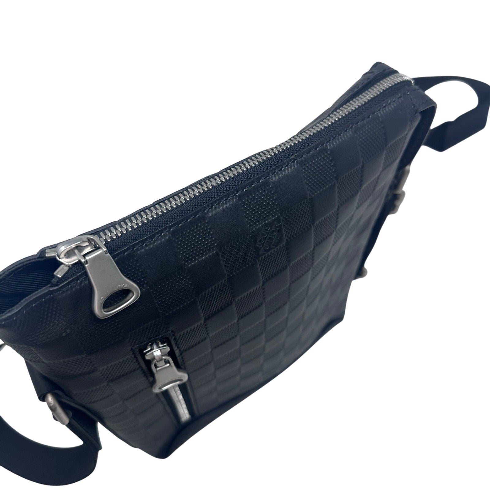 Louis Vuitton LV Discovery Damier Infini Black Leather Messenger BB Crossbody Bag