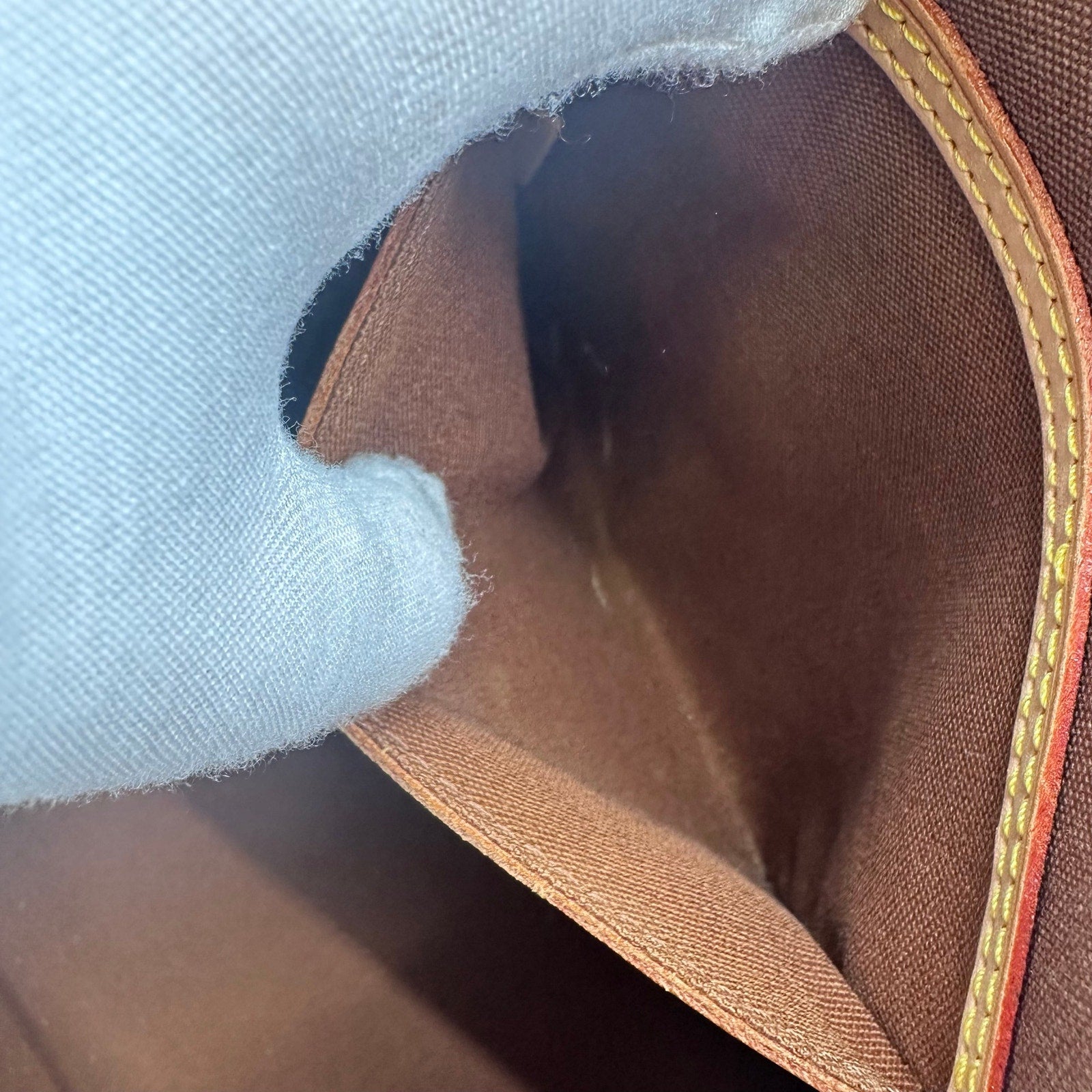 Louis Vuitton LV Monogram Alma PM Handbag Purse