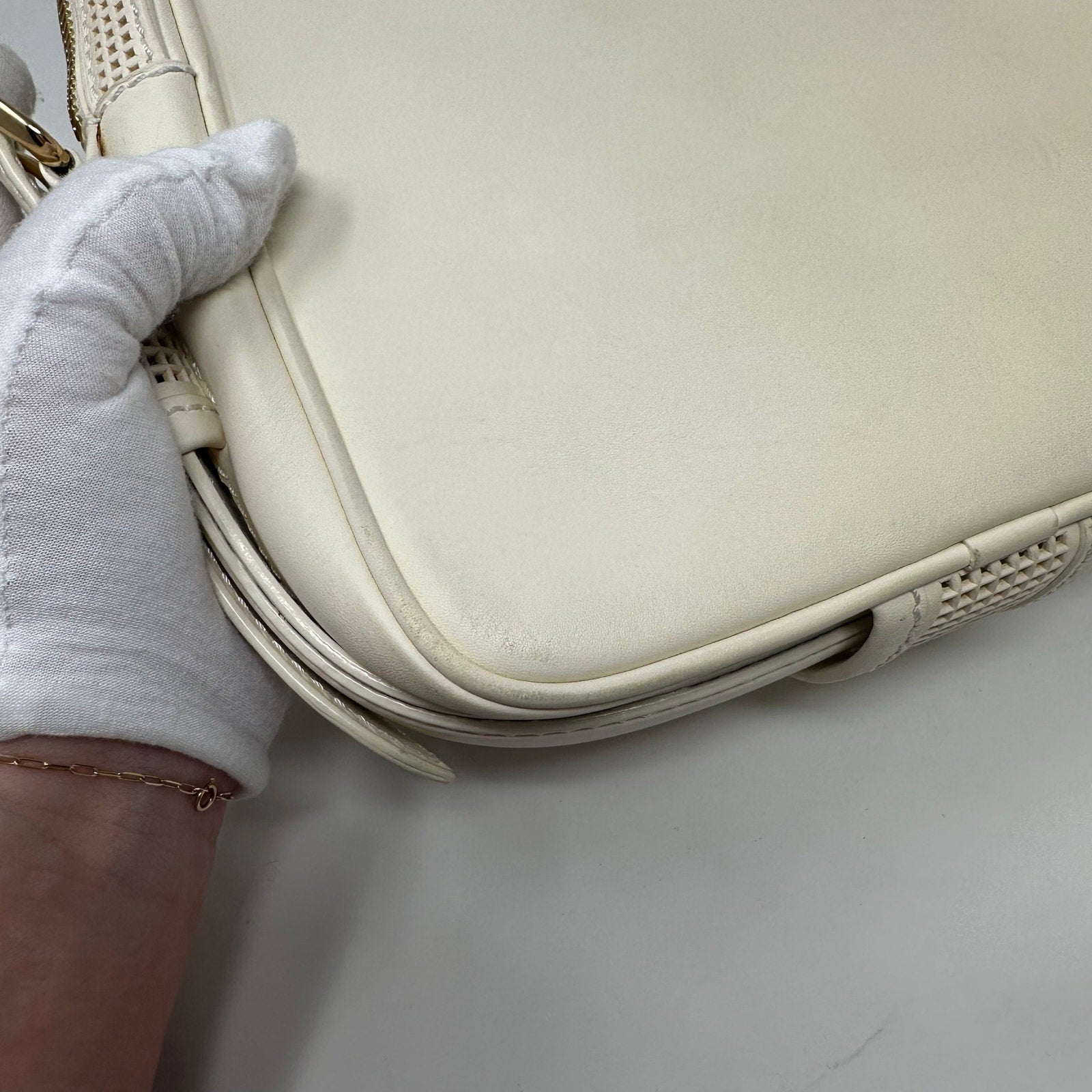 Louis Vuitton LV Cuir Bequia Trotter MM Crossbody Bag White/Cream Leather