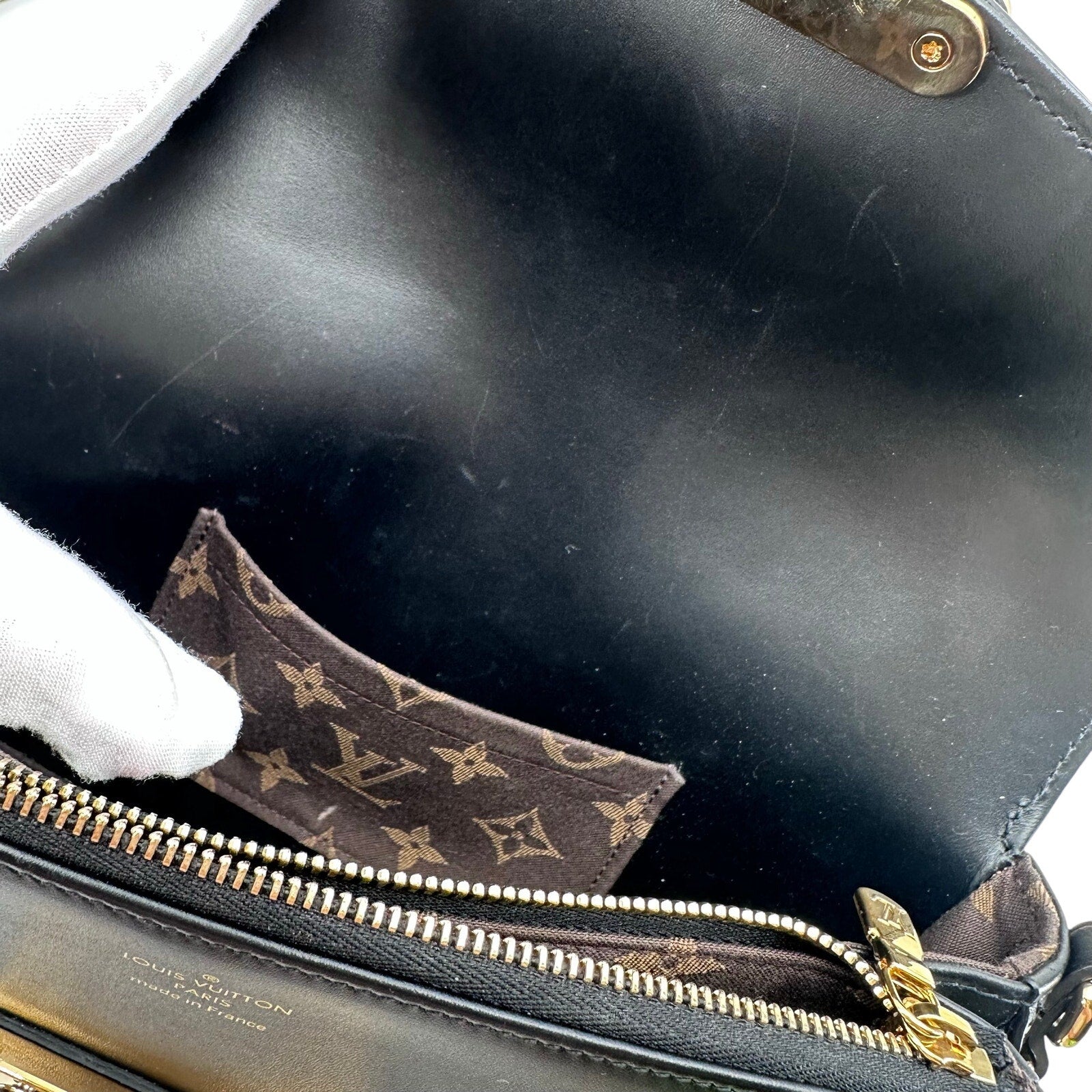 Louis Vuitton LV Black Calfskin Monogram Swing Shoulder Bag Crossbody Rare
