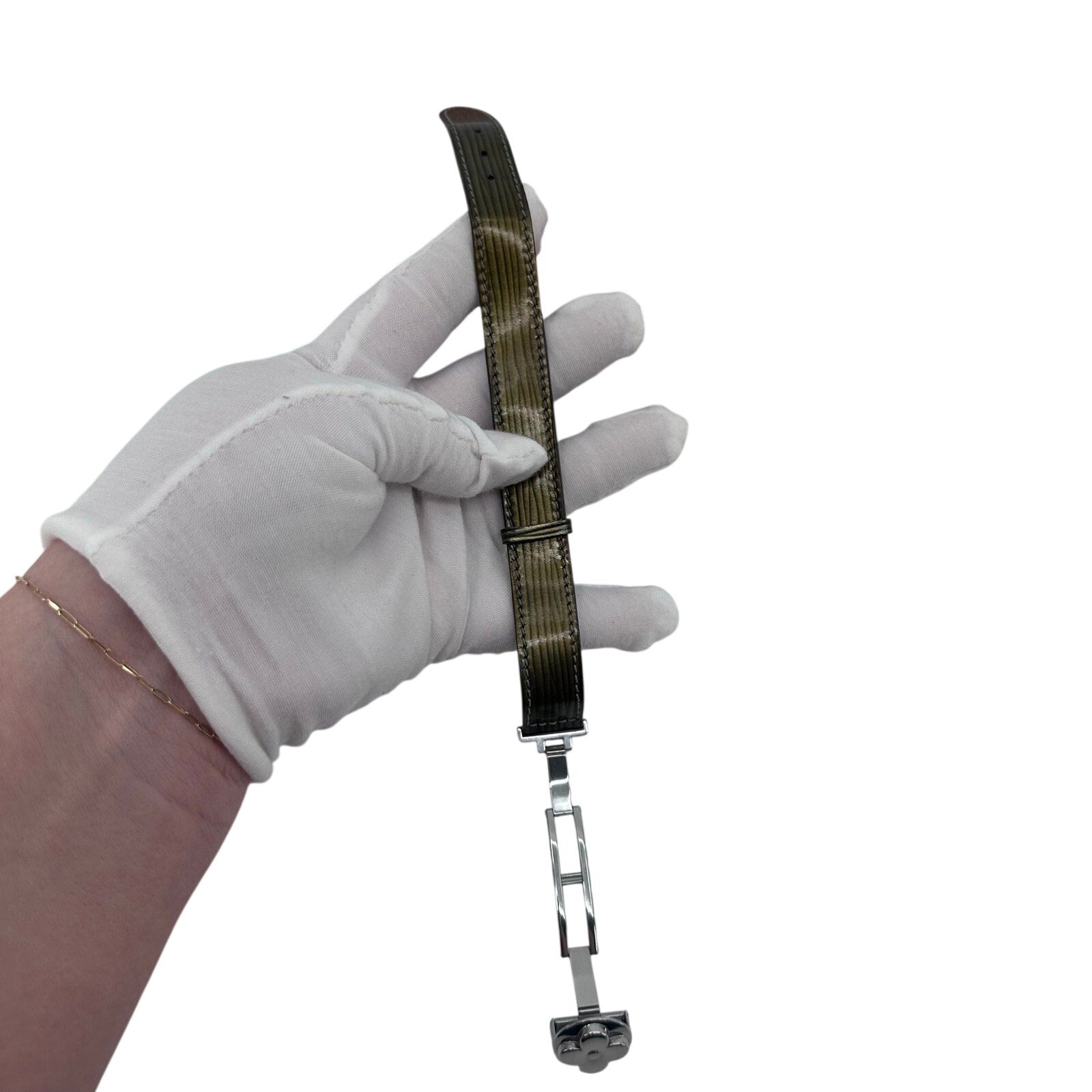 Louis Vuitton LV Cyber Epi Patent Leather Good Luck Bracelet Green Khaki Silver Tone