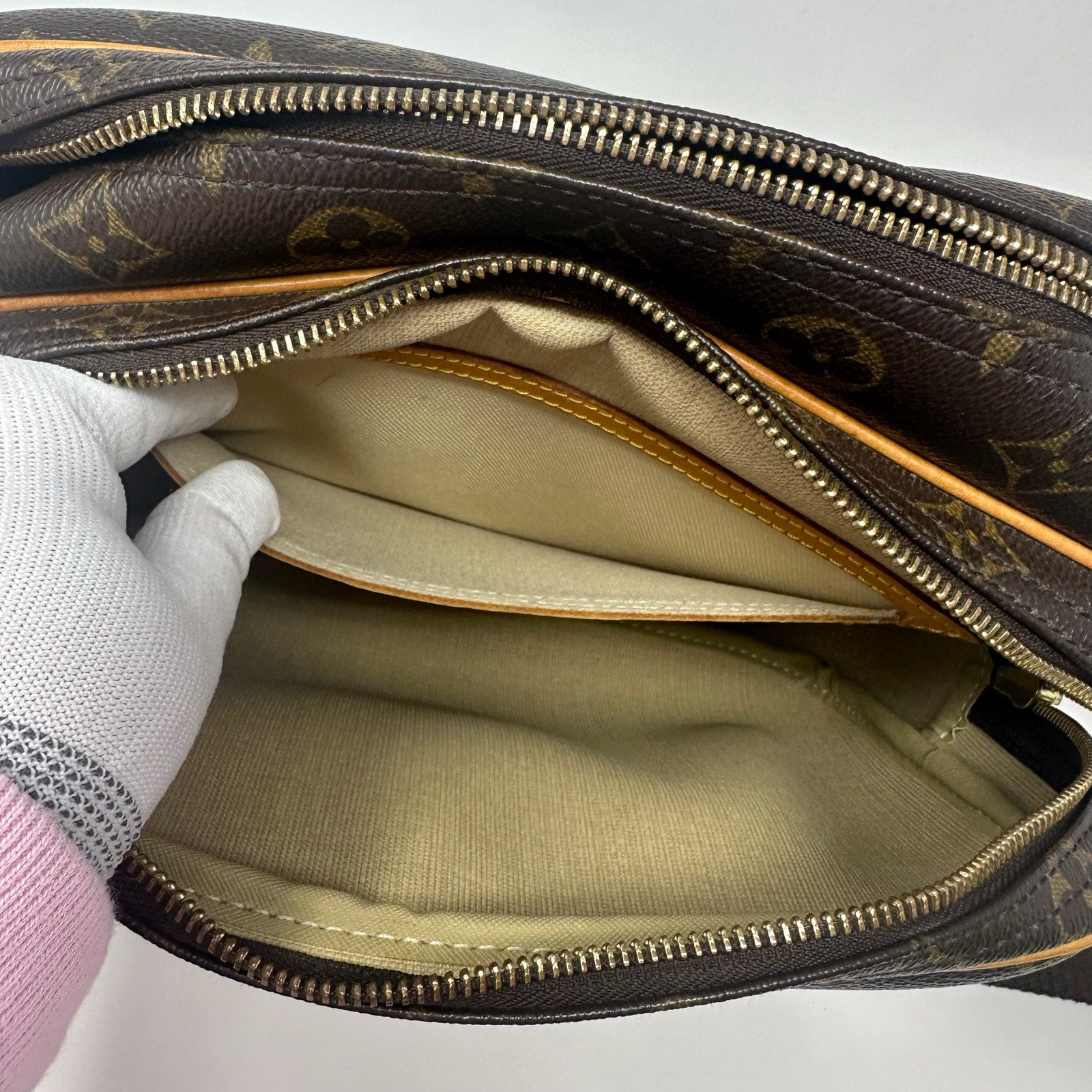 Louis Vuitton LV Monogram Reporter PM Crossbody Messenger Bag