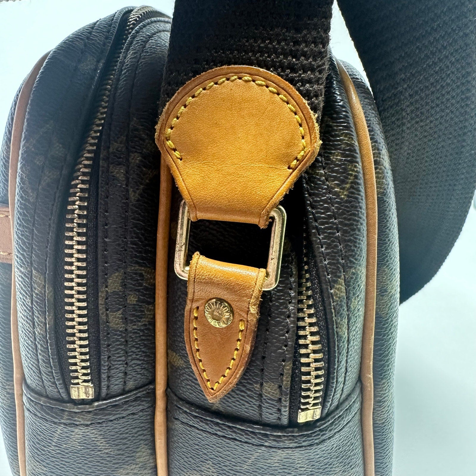 Louis Vuitton LV Monogram Reporter PM Crossbody Messenger Bag