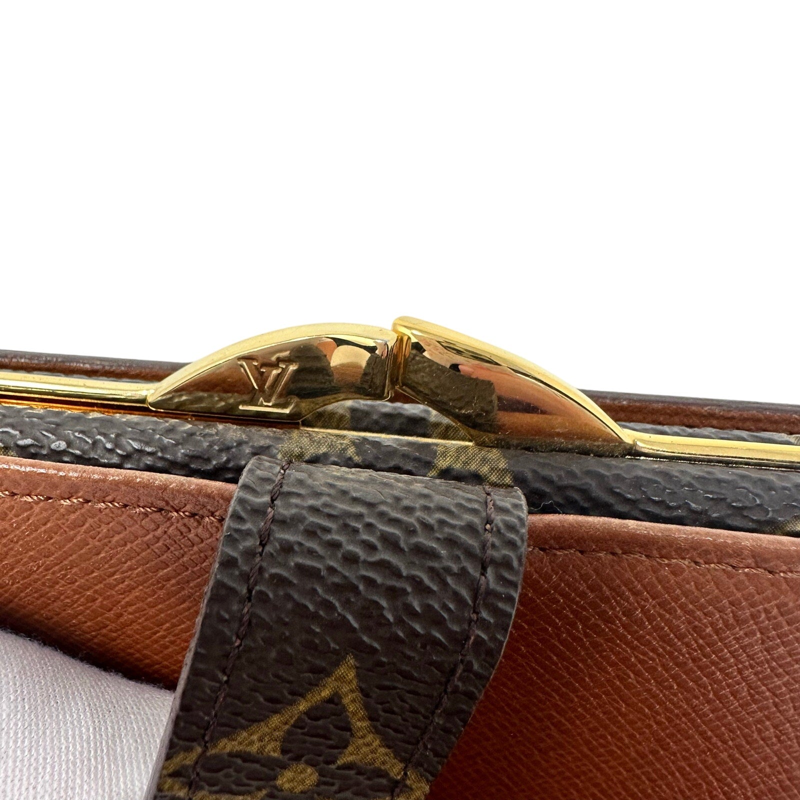 Louis Vuitton LV Monogram Kisslock Wallet