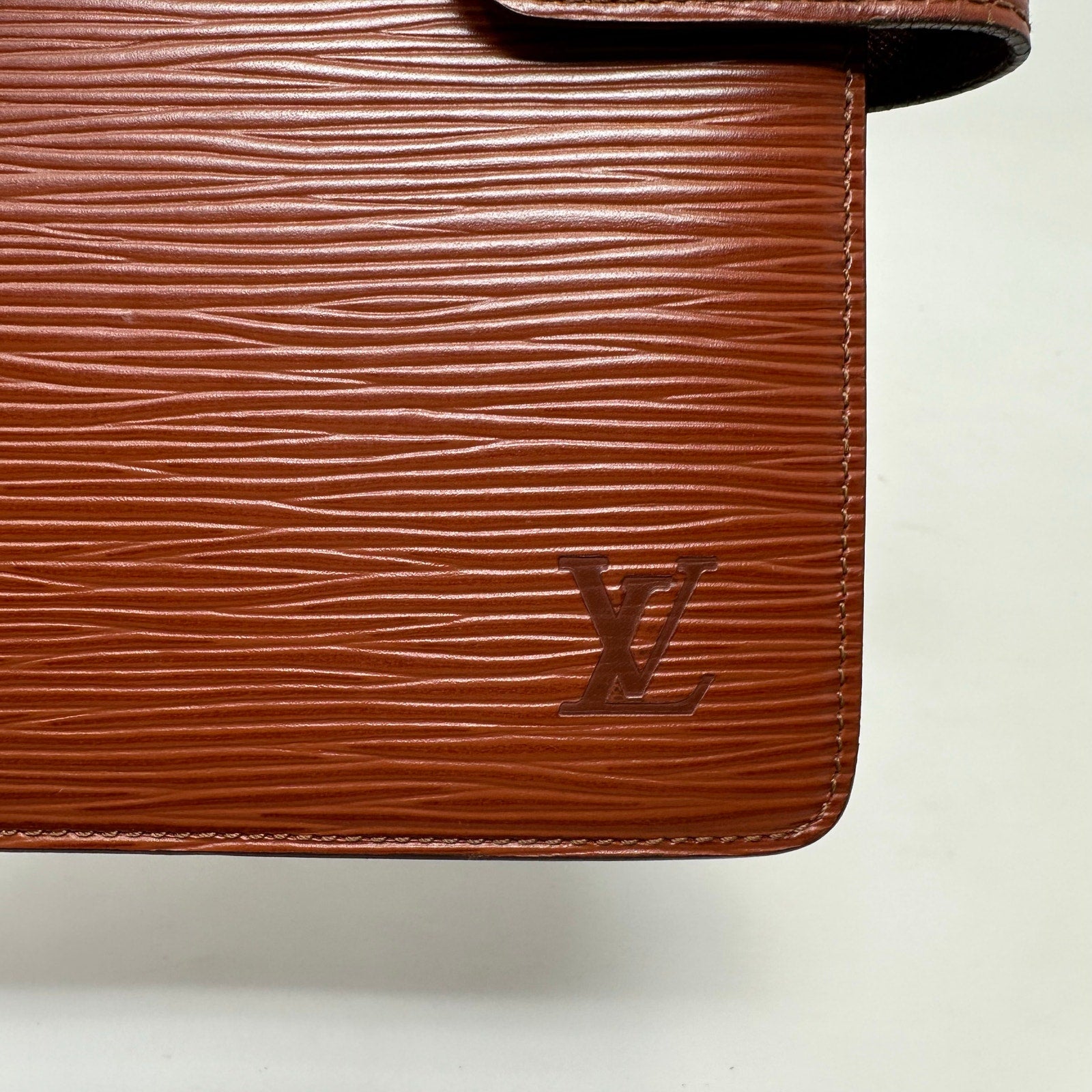 Louis Vuitton LV Epi MM Agenda Cover Brown