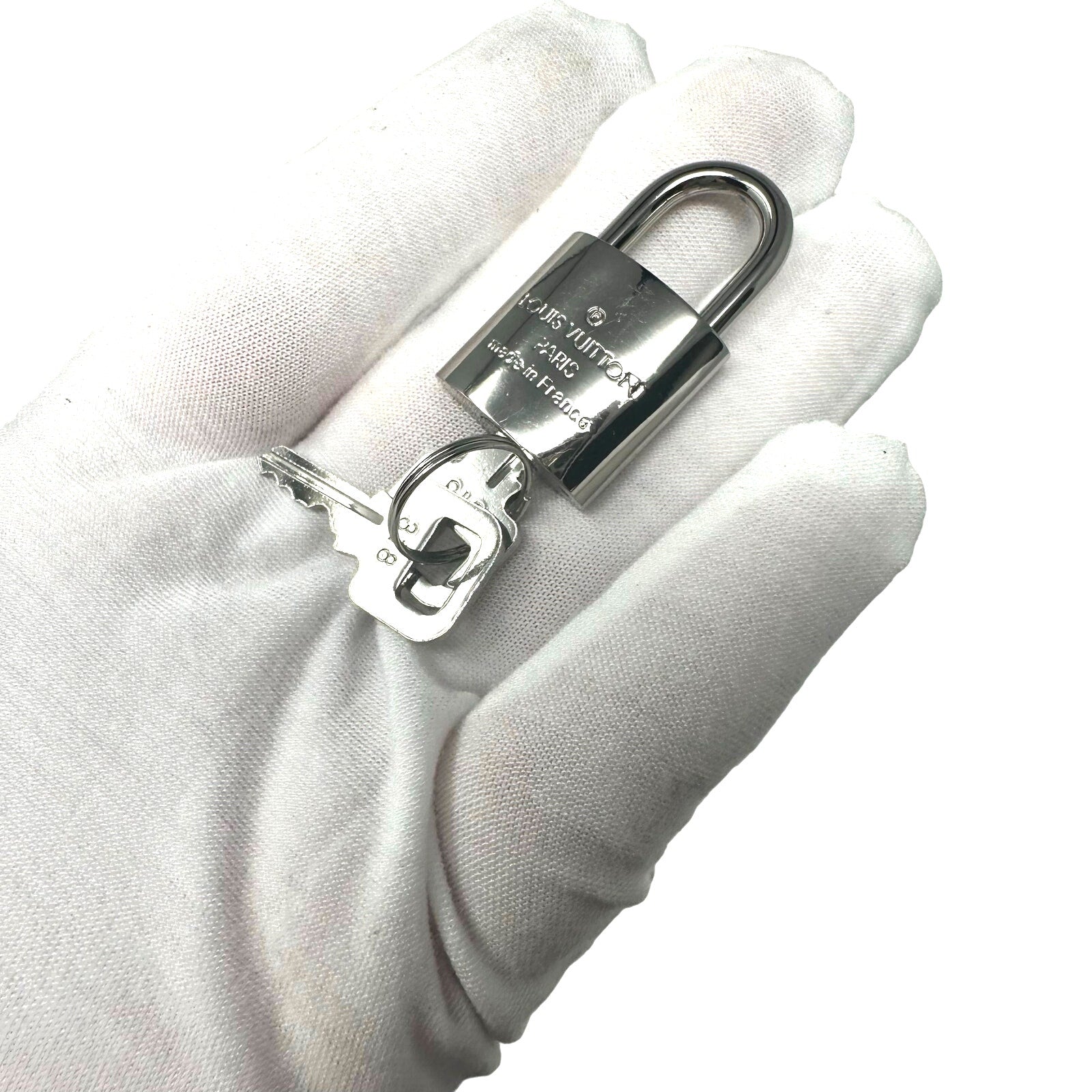 Louis Vuitton LV Silver Tone Lock & Key Set 318