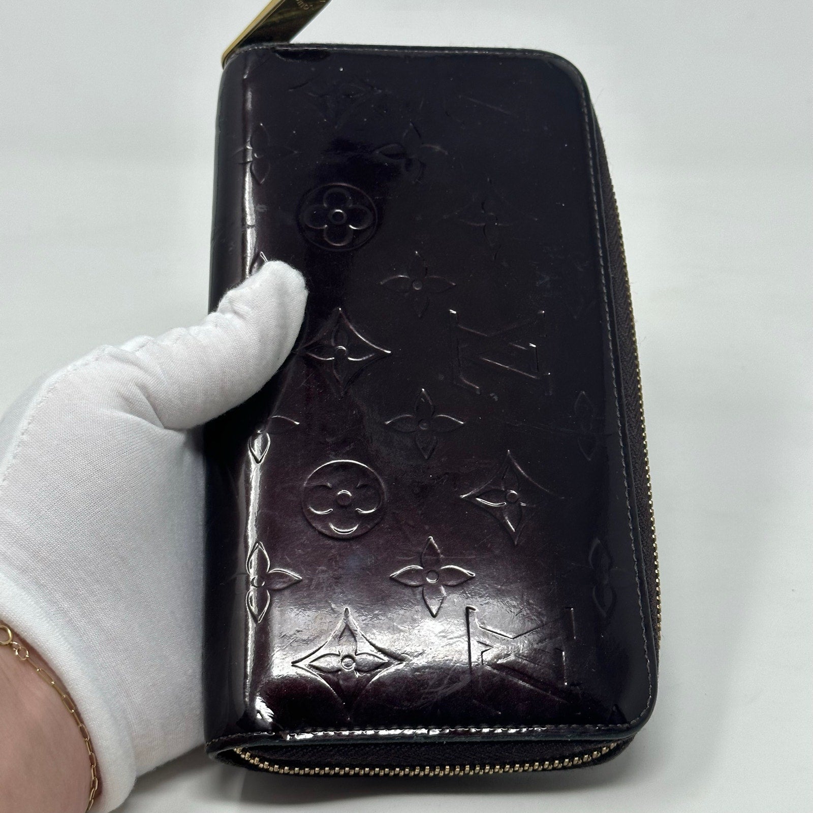Louis Vuitton LV Vernis Amarante Monogram Zippy Wallet