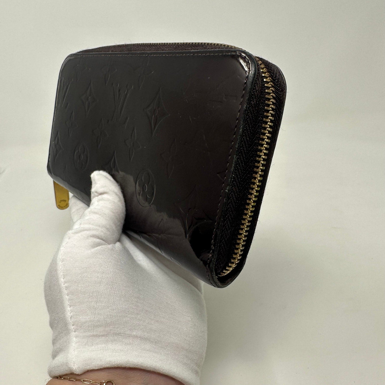 Louis Vuitton LV Vernis Amarante Monogram Zippy Wallet