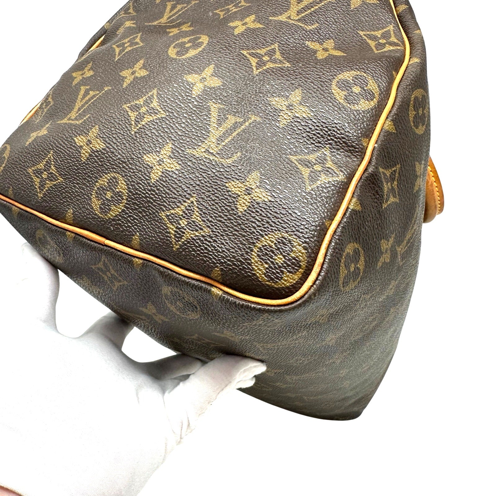 Louis Vuitton LV Monogram Speedy 35 Boston Bag