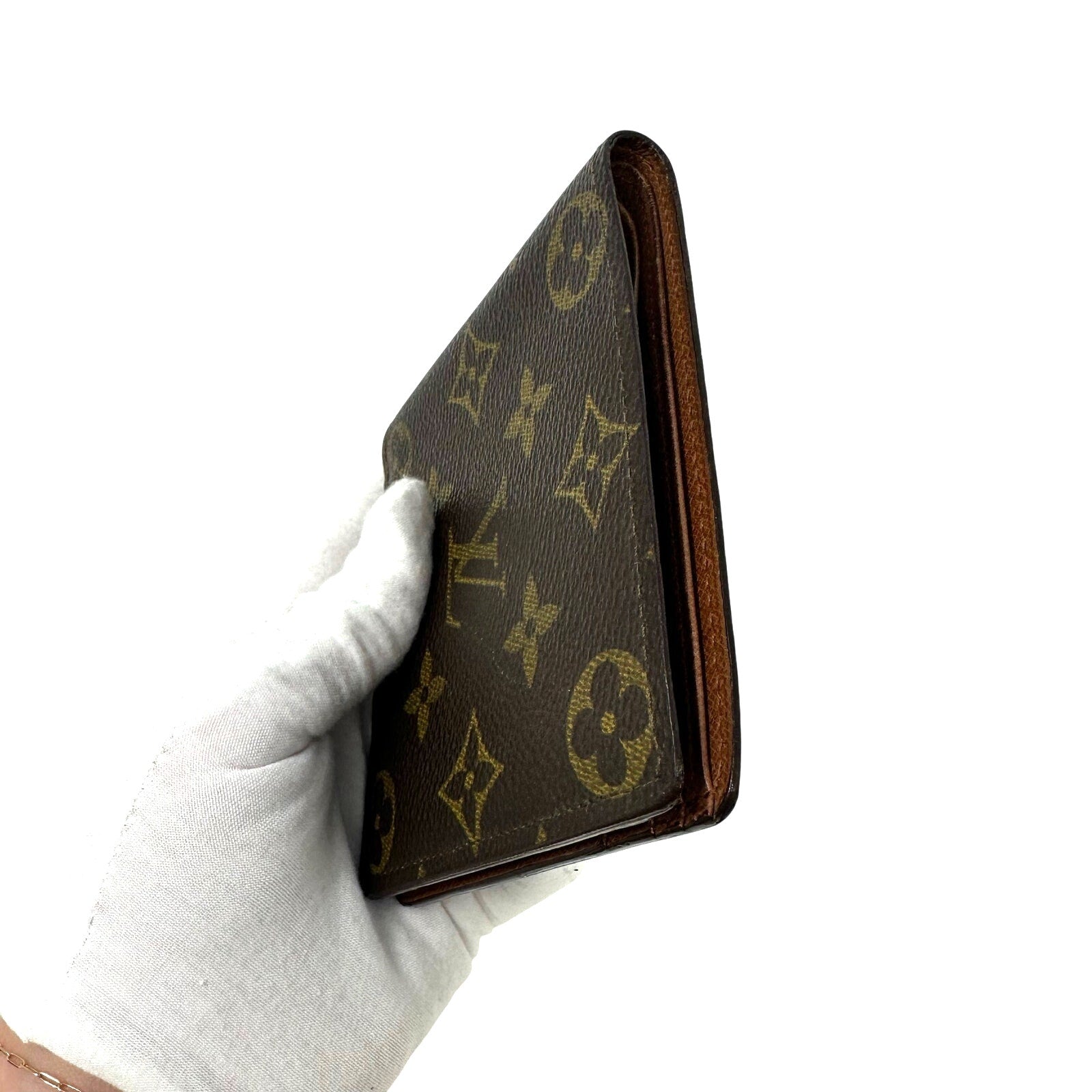 Louis Vuitton LV Monogram Men’s Bifold Wallet With Card Flaps