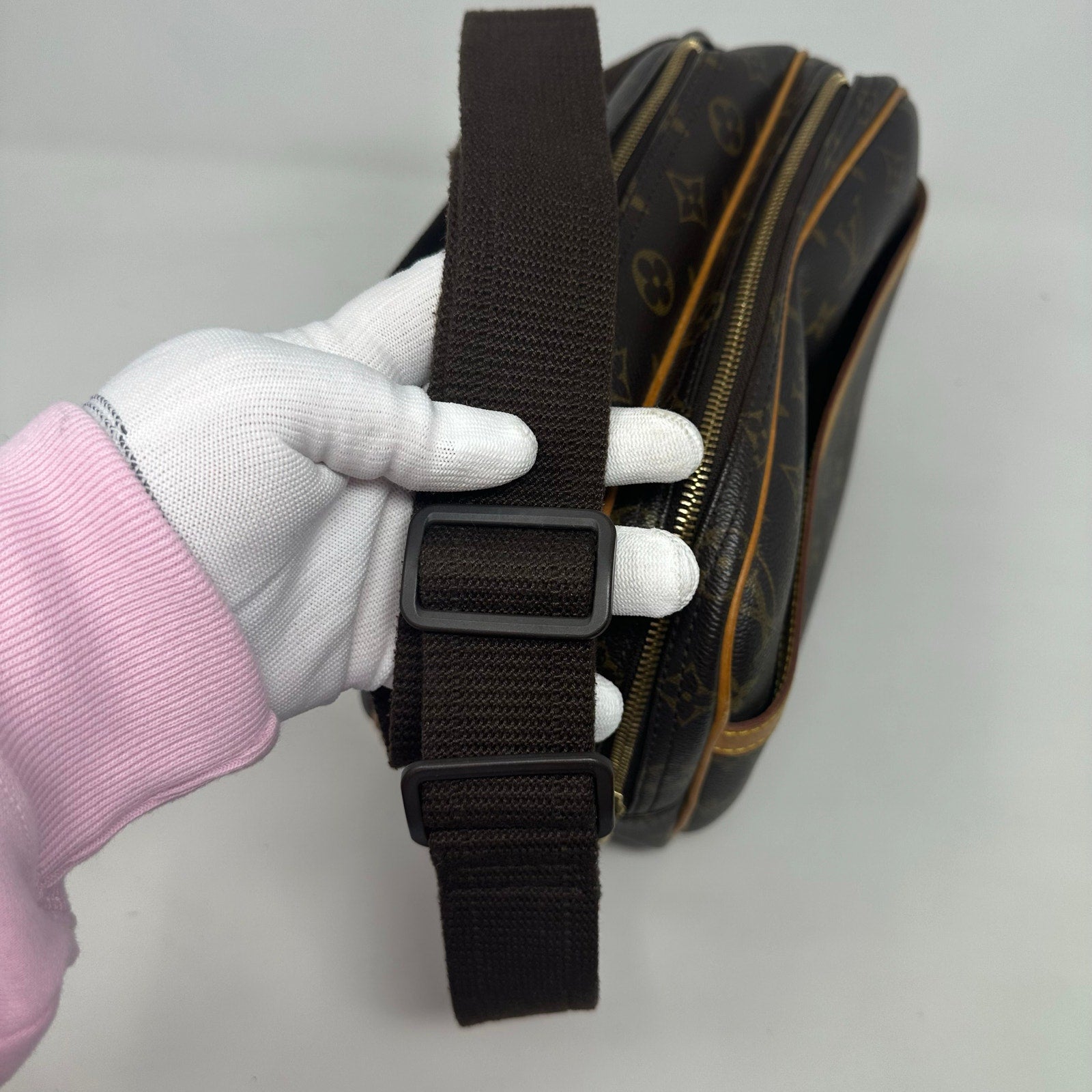 Louis Vuitton LV Monogram Reporter PM Crossbody Messenger Bag