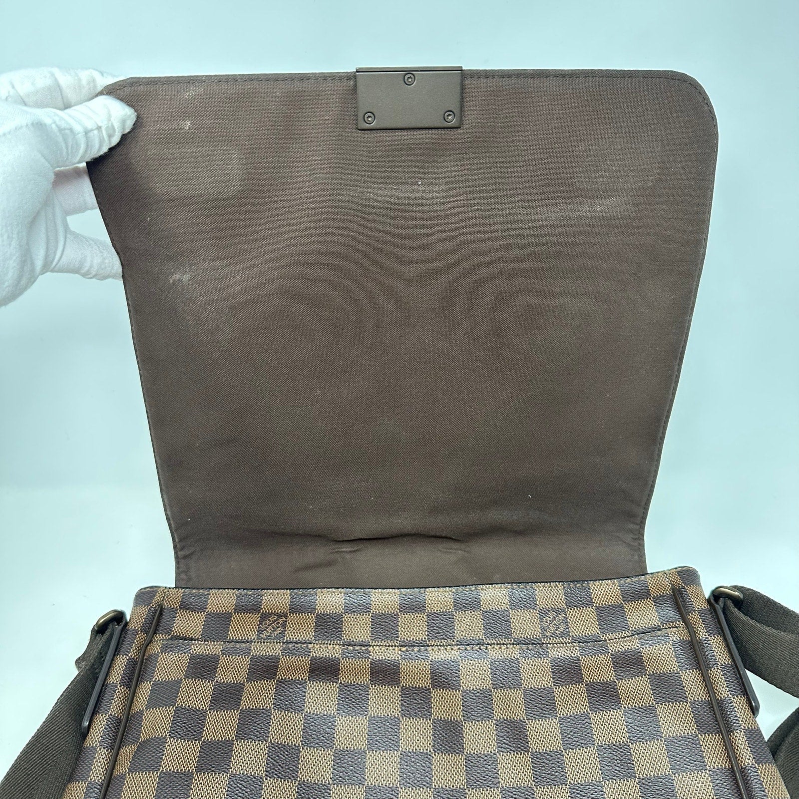 Louis Vuitton LV Damier Ebene District MM Crossbody Messenger Bag