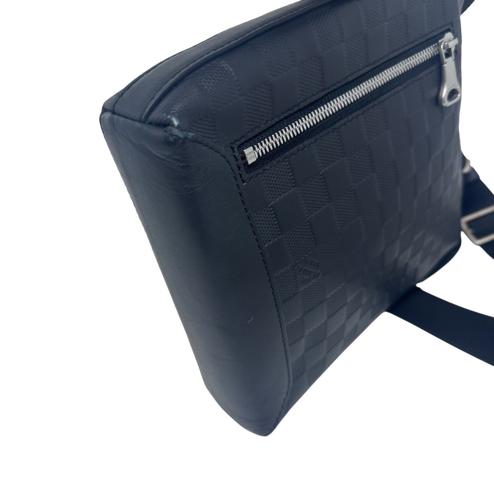 Louis Vuitton LV Discovery Damier Infini Black Leather Messenger BB Crossbody Bag