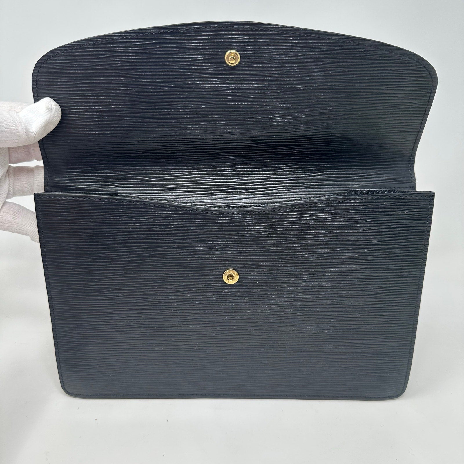 Louis Vuitton LV Epi Leather Montaigne 27 Pochette Clutch Bag Black