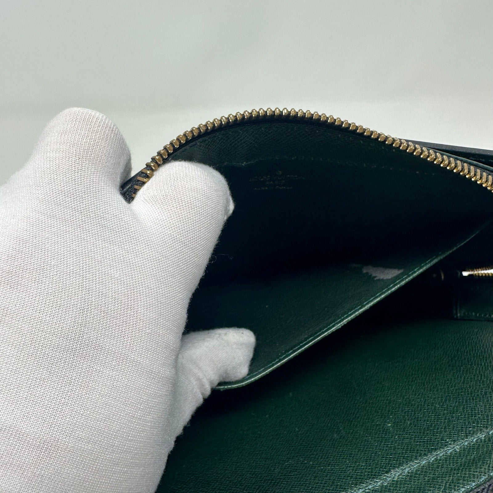 Louis Vuitton LV Baikal Clutch Epicea Green Taiga Leather Bag