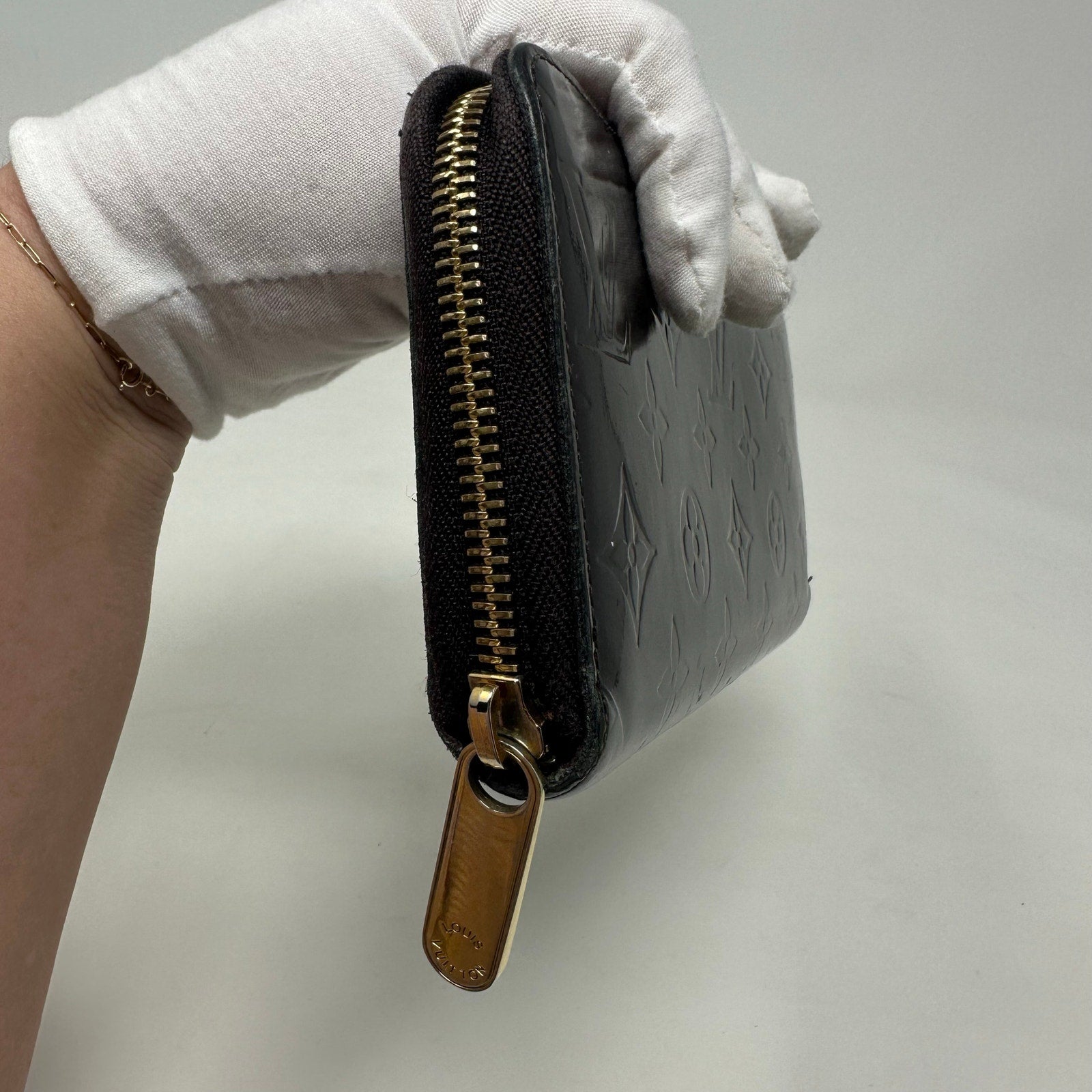 Louis Vuitton LV Vernis Amarante Monogram Zippy Wallet