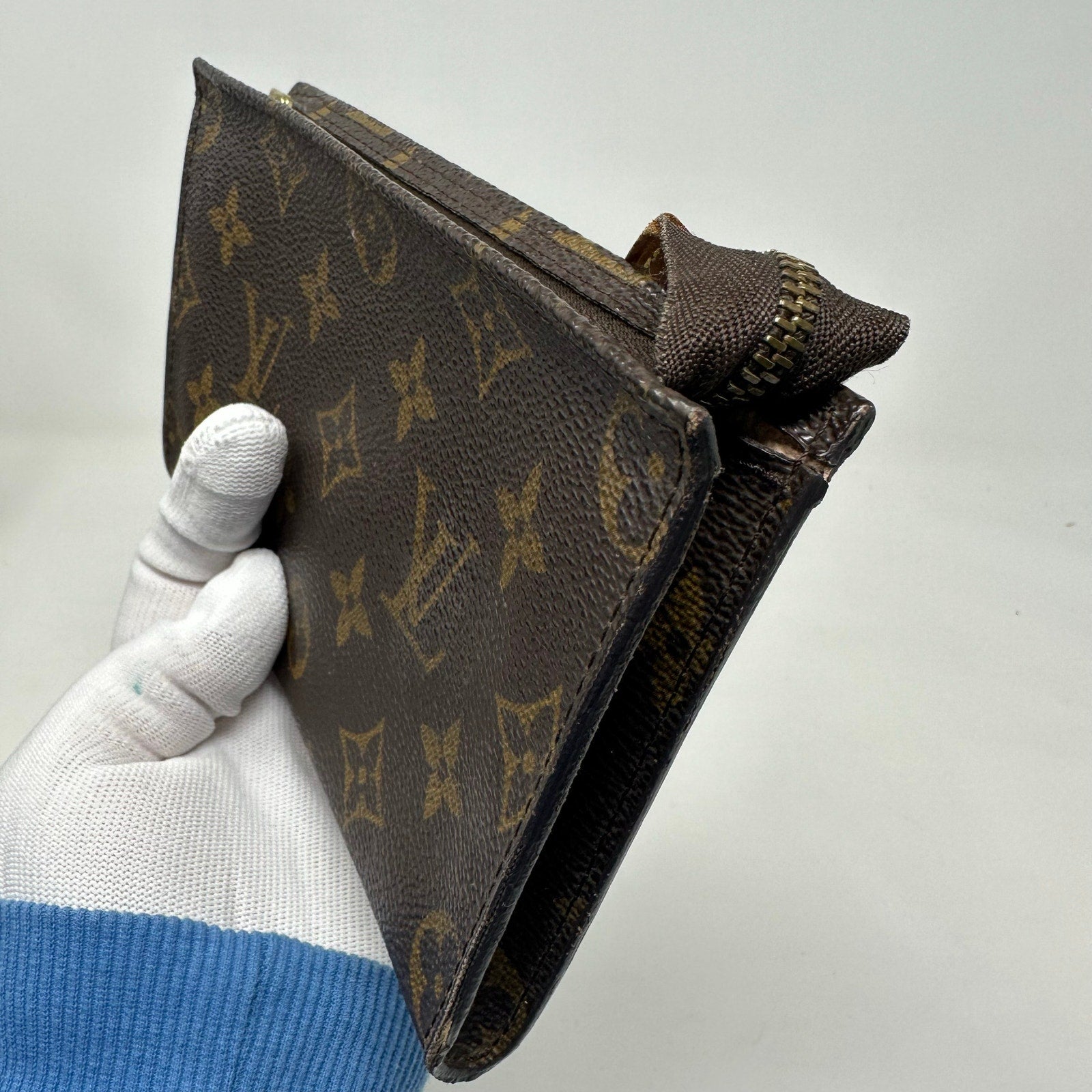 Louis Vuitton LV Monogram Bucket Accessory PM Pouch 17