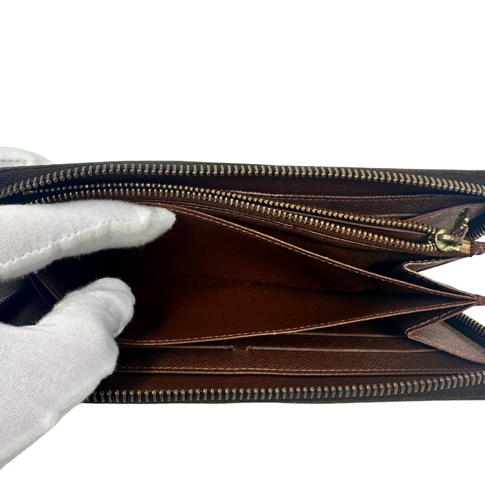 Louis Vuitton LV Monogram Zippy Wallet