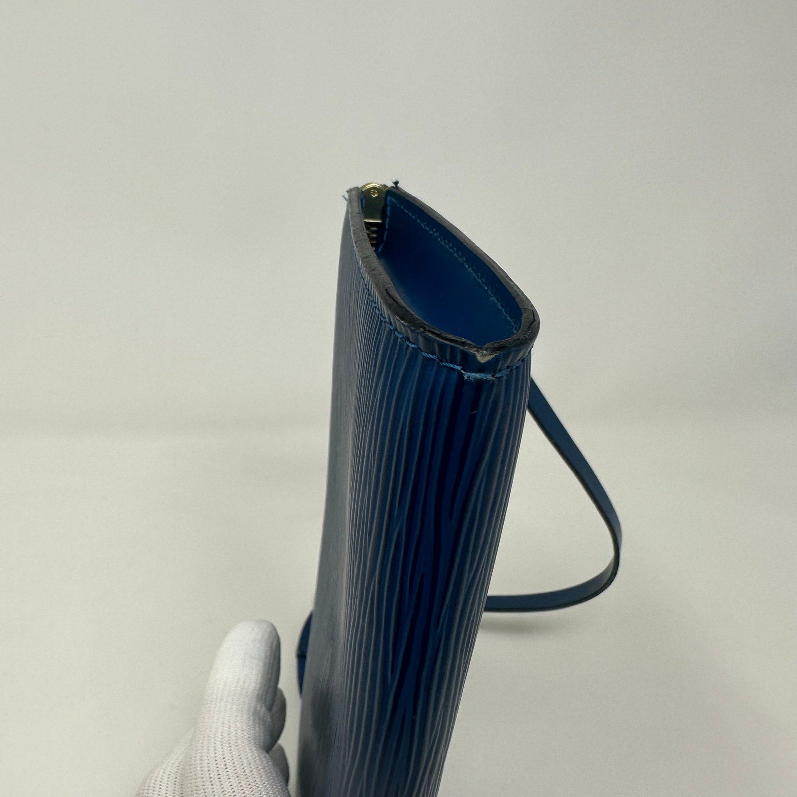 Louis Vuitton LV Blue Epi Leather Pochette Accessoires Pouch