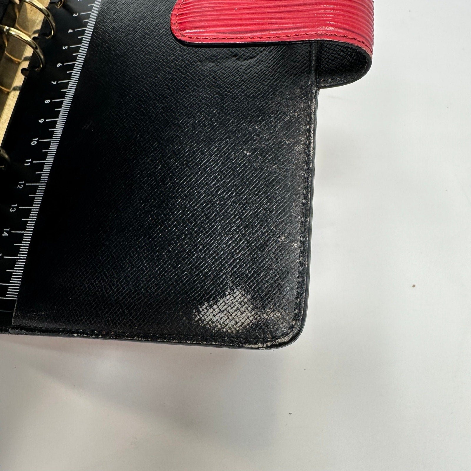 Louis Vuitton LV Epi MM Agenda Cover Red