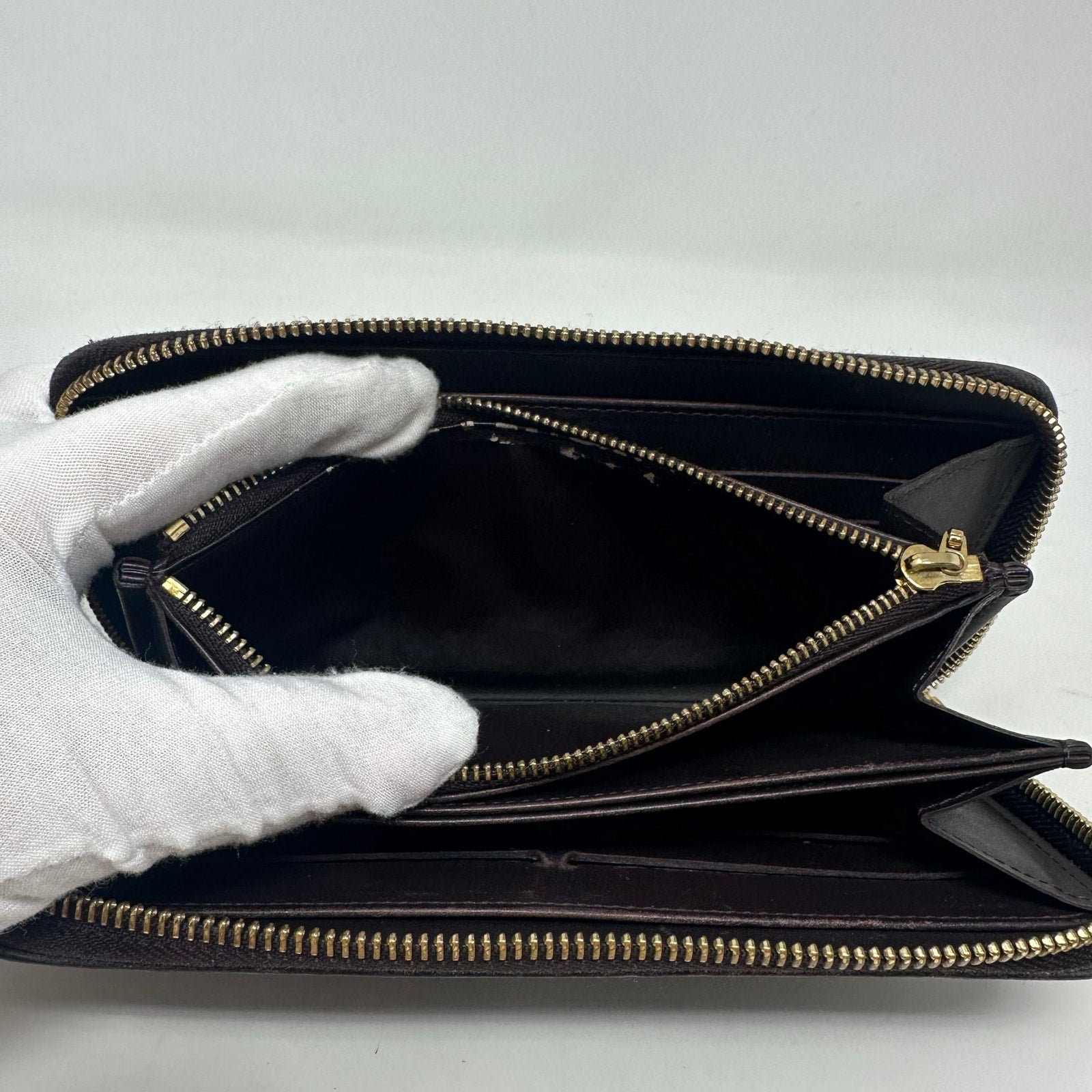 Louis Vuitton LV Vernis Amarante Monogram Zippy Wallet