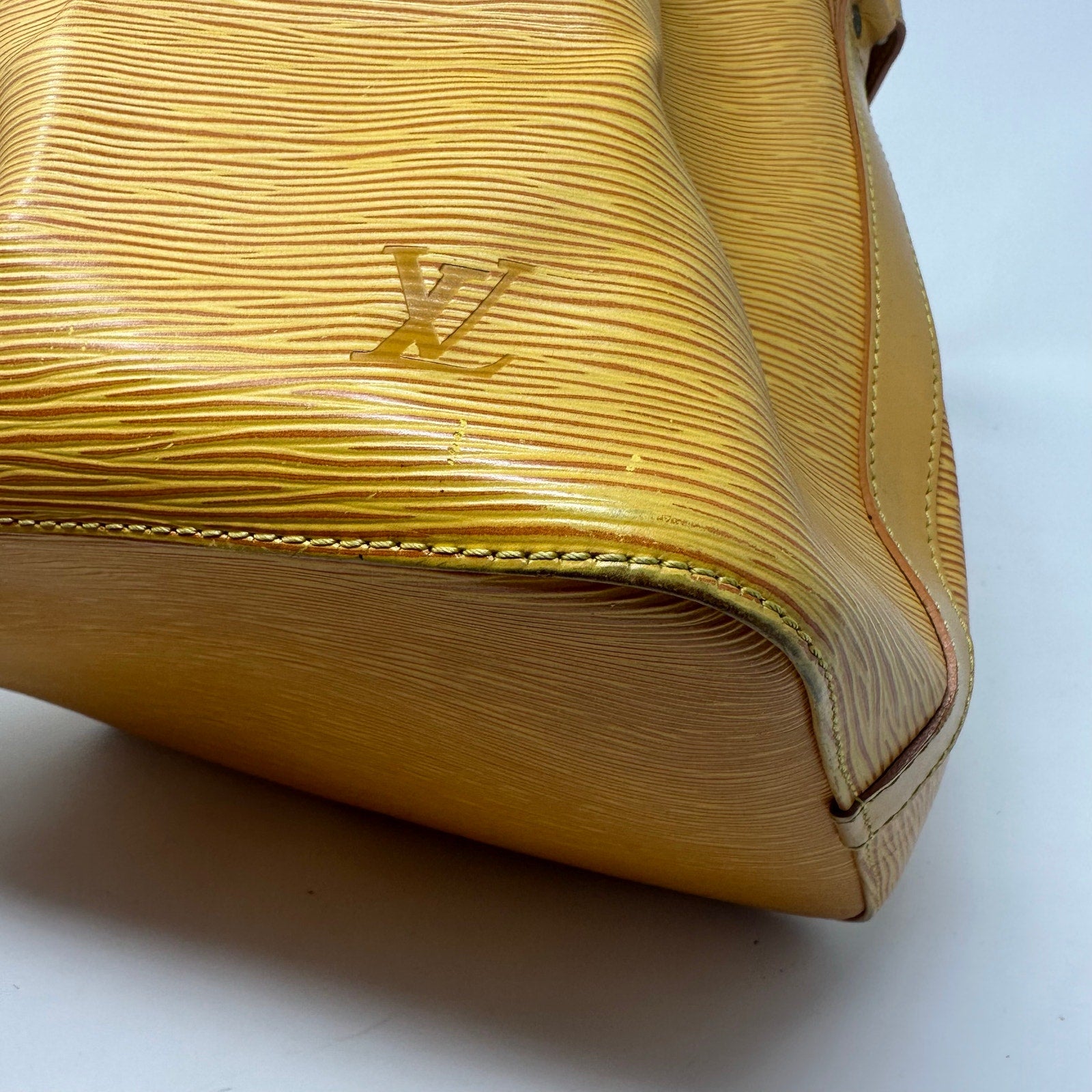 Louis Vuitton LV Petit Noe Epi Yellow Bag Drawstring Bucket Shoulder Bag