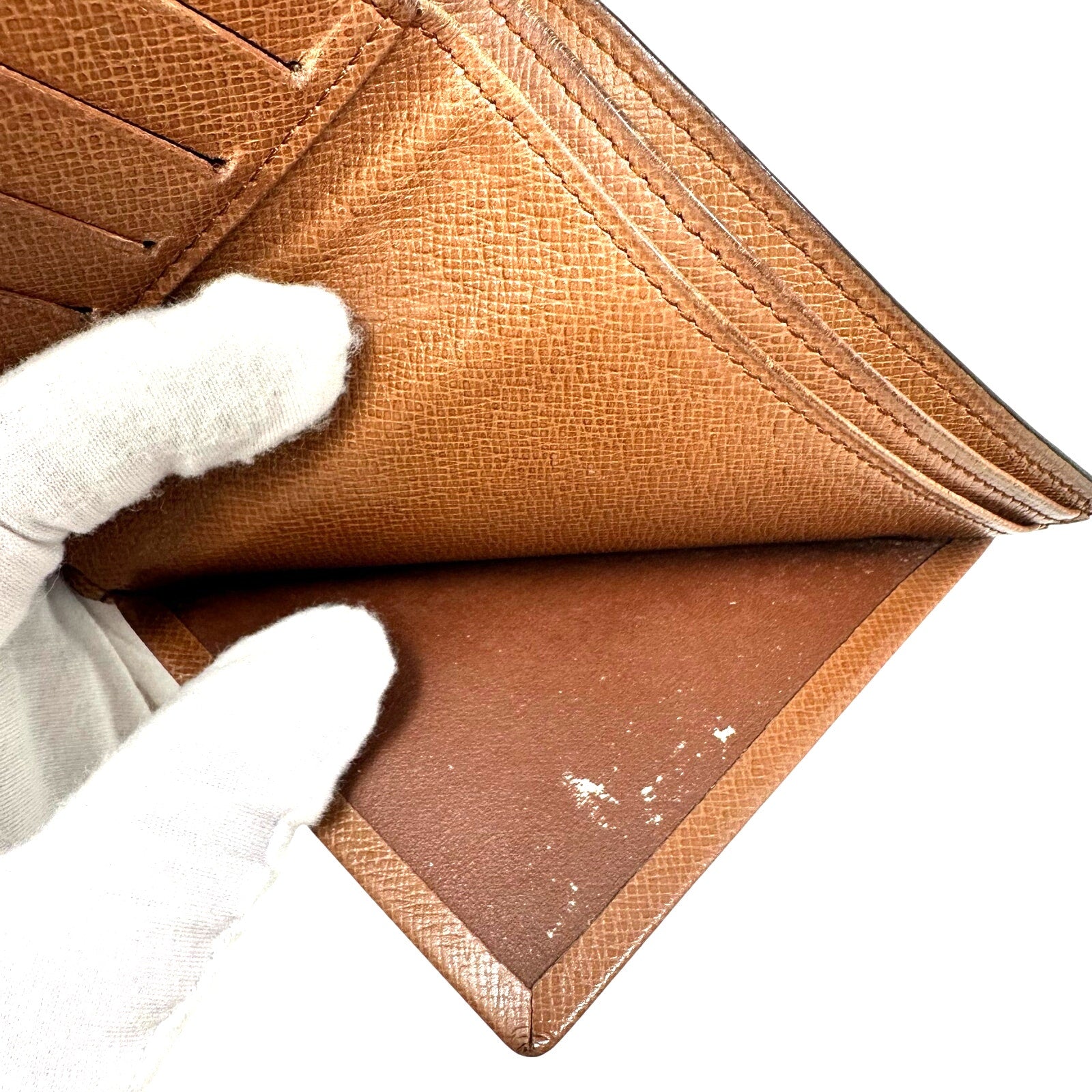 Louis Vuitton LV Monogram Men’s Bifold Wallet With Card Flaps