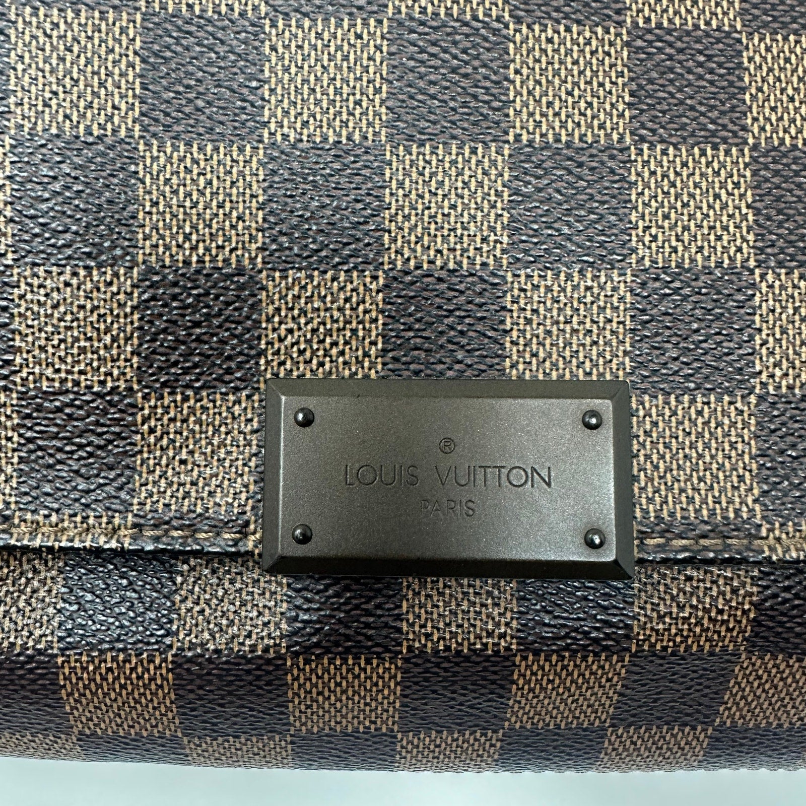 Louis Vuitton LV Damier Ebene District MM Crossbody Messenger Bag