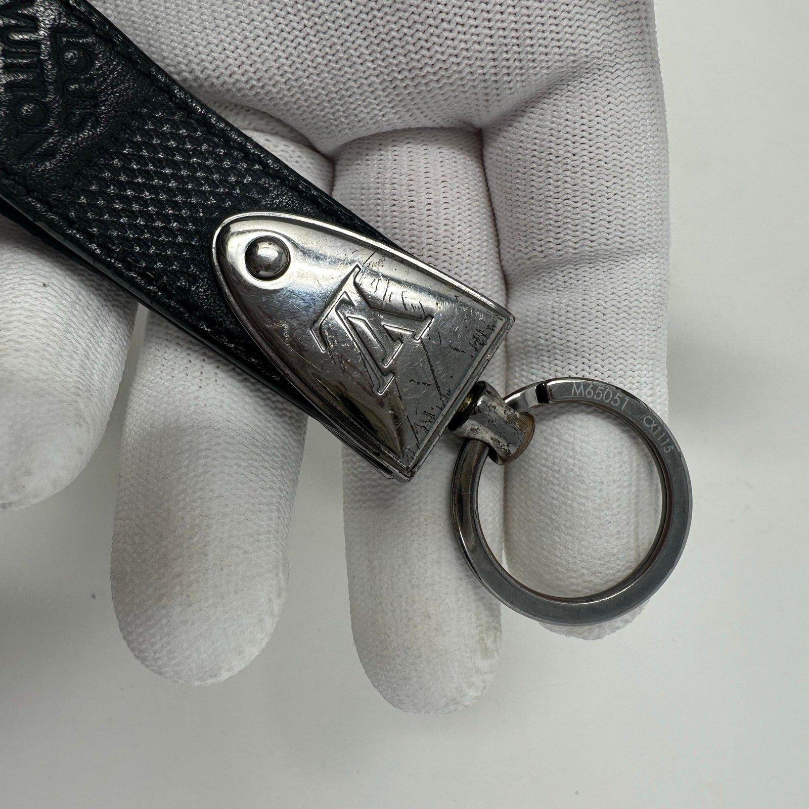 Louis Vuitton LV Porte Cles Dragonne Damier Infiniti Black Leather Keychain