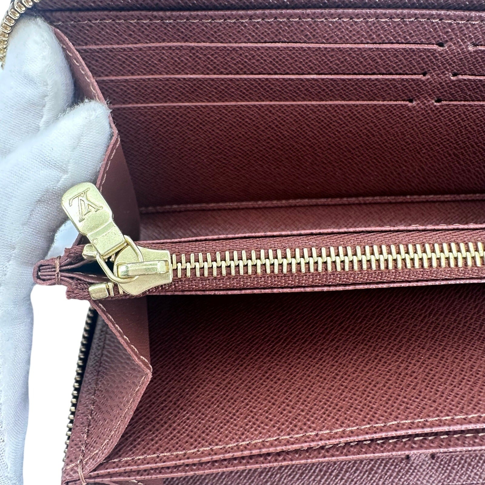 Louis Vuitton LV Monogram Zippy Wallet