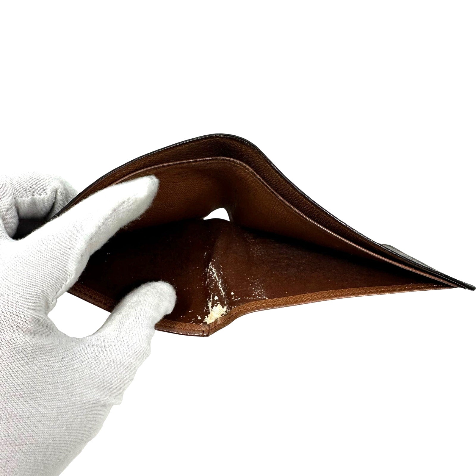 Louis Vuitton LV Monogram Men’s Bifold Wallet With Card Flaps