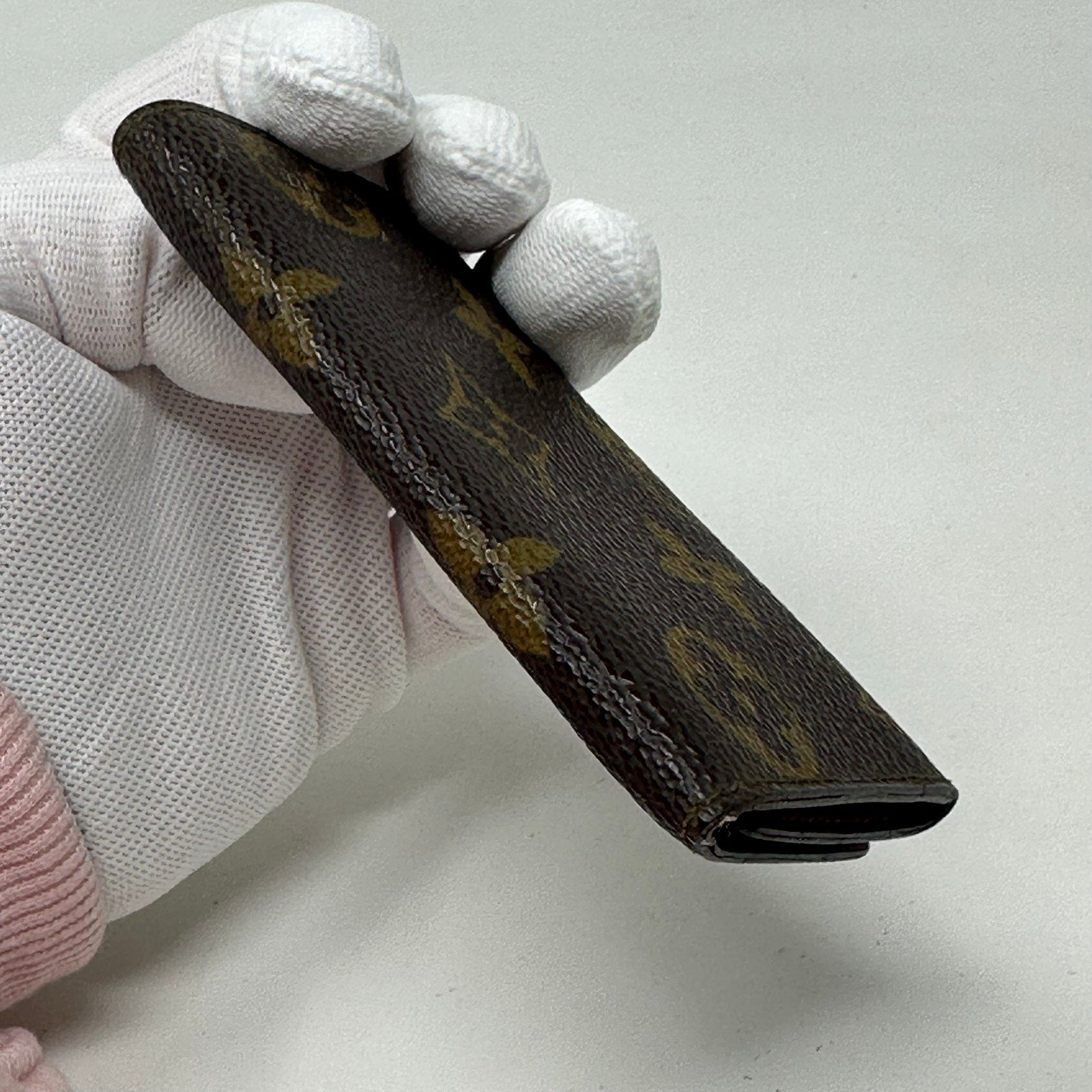 Louis Vuitton LV Monogram 4 Key Cles Holder