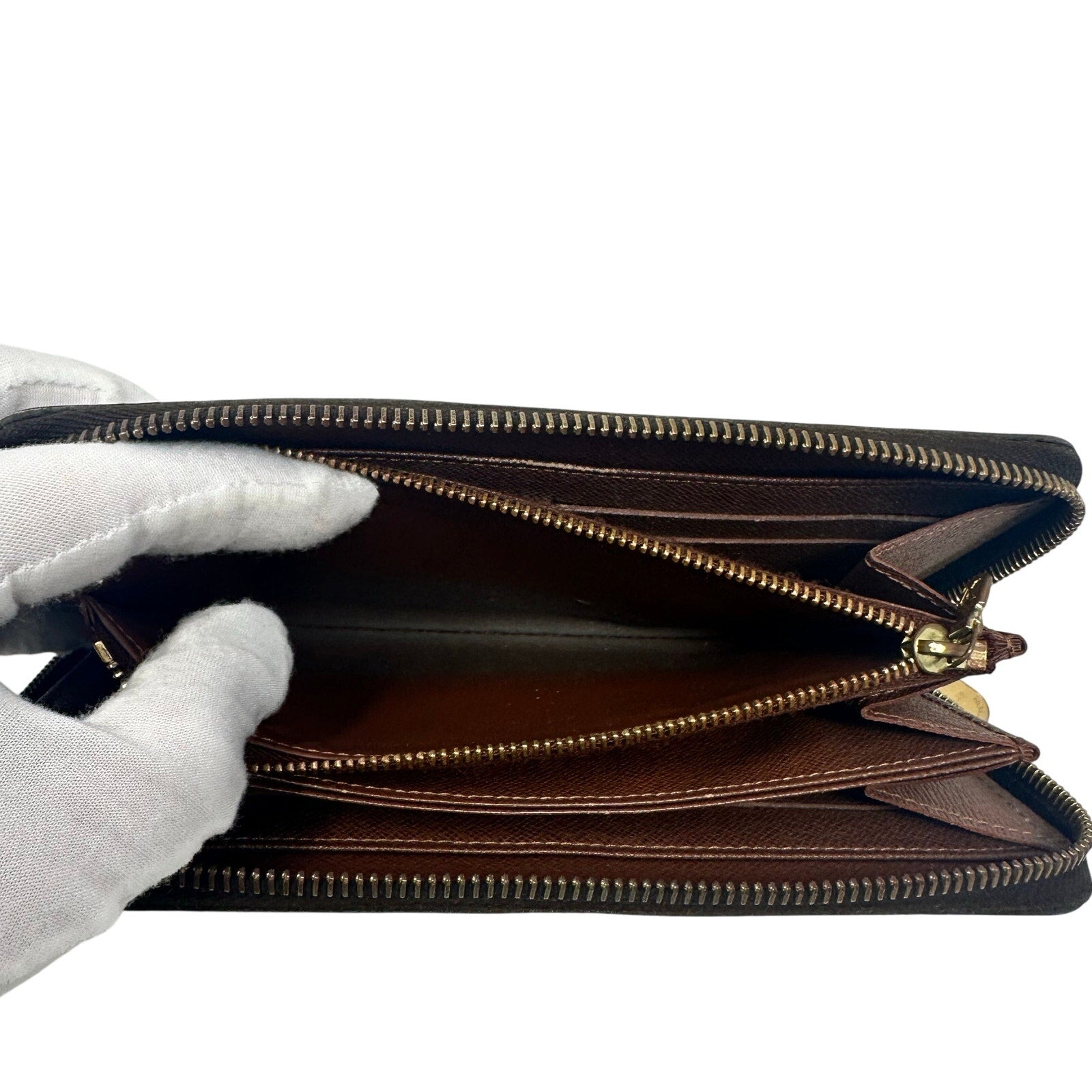 Louis Vuitton LV Monogram Zippy Wallet