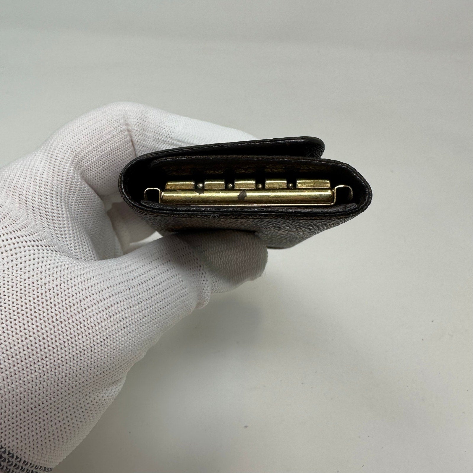 Louis Vuitton LV Damier Ebene 6 Key Cles Holder