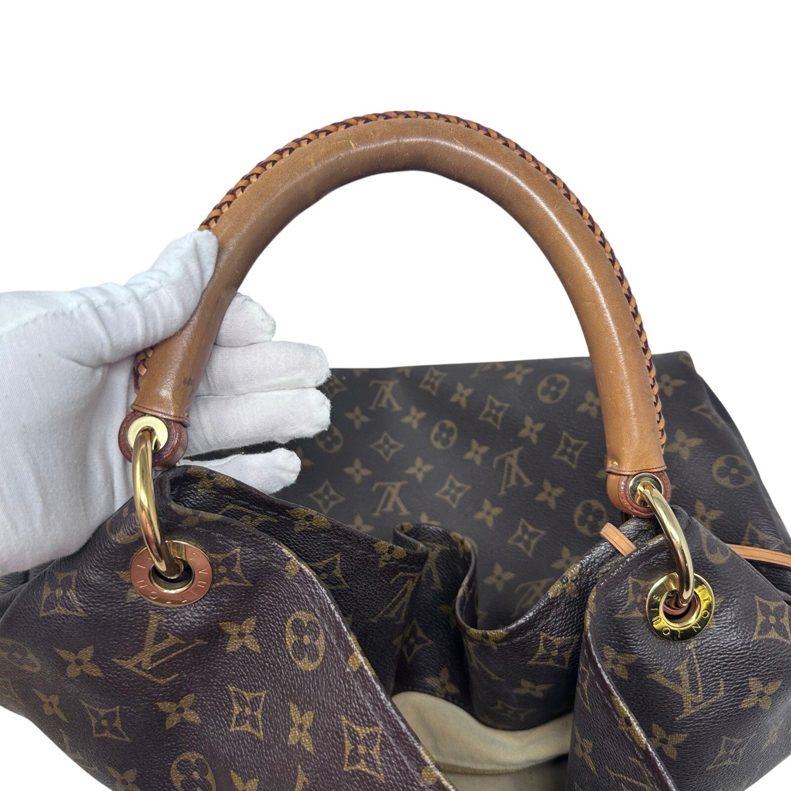 Louis Vuitton LV Monogram Artsy MM Shoulder Bag