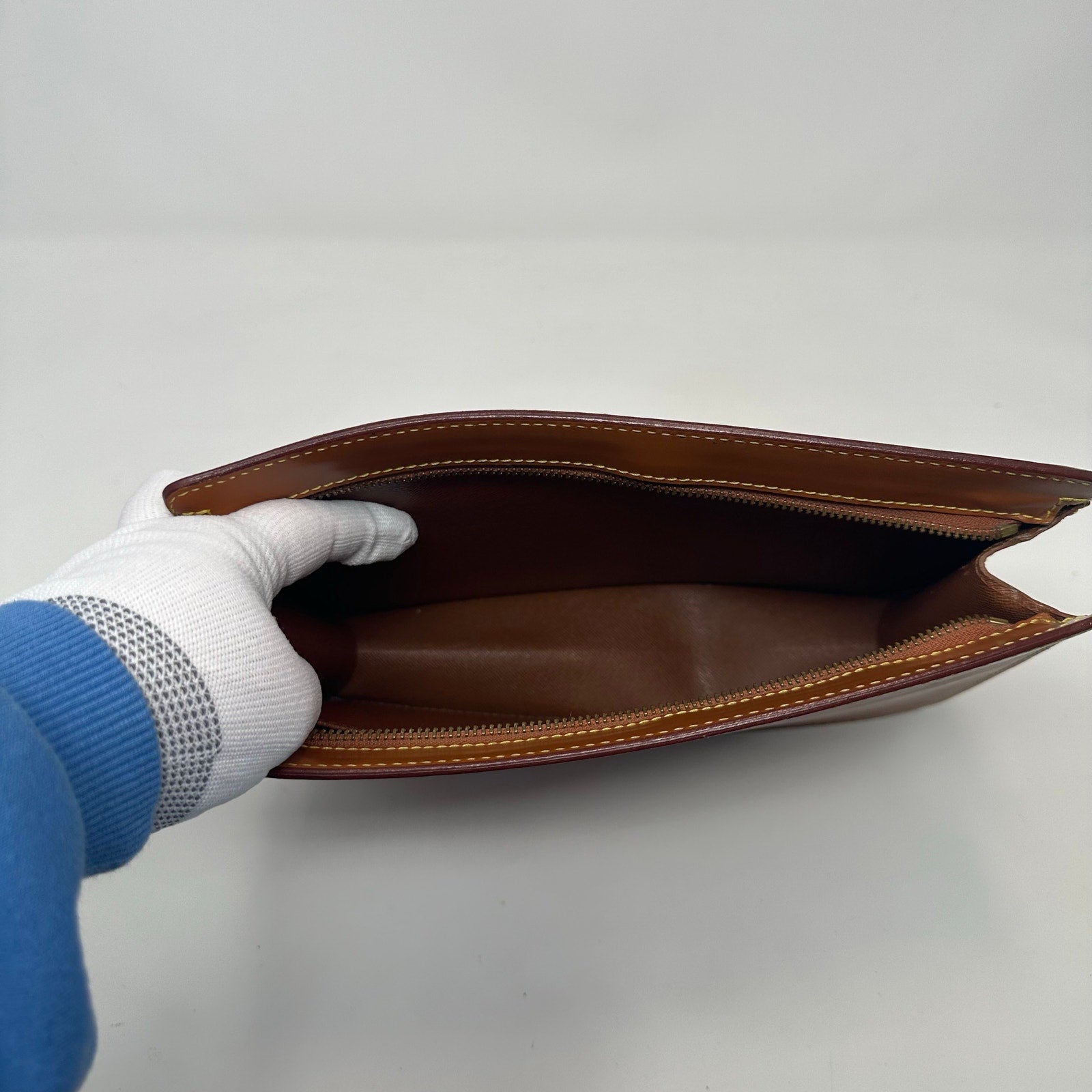 Louis Vuitton LV Pochette Homme Clutch Bag Epi Leather Cipango Gold