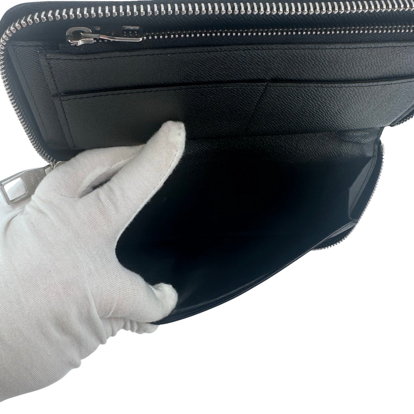Louis Vuitton LV Taiga Leather Zippy Zip Around Wallet black