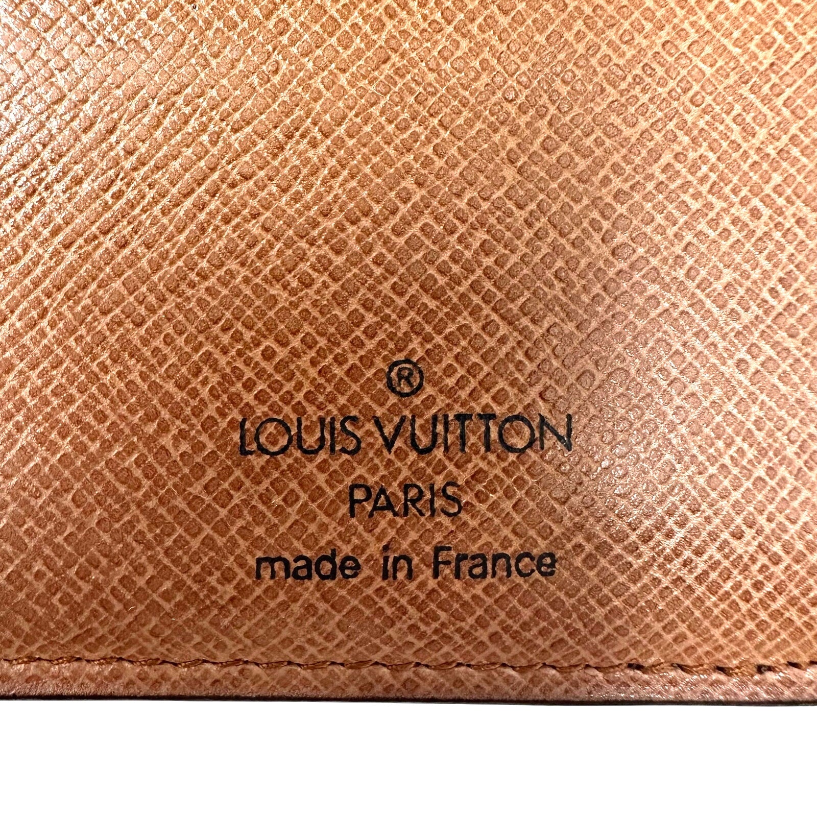 Louis Vuitton LV Monogram Men’s Bifold Wallet With Card Flaps