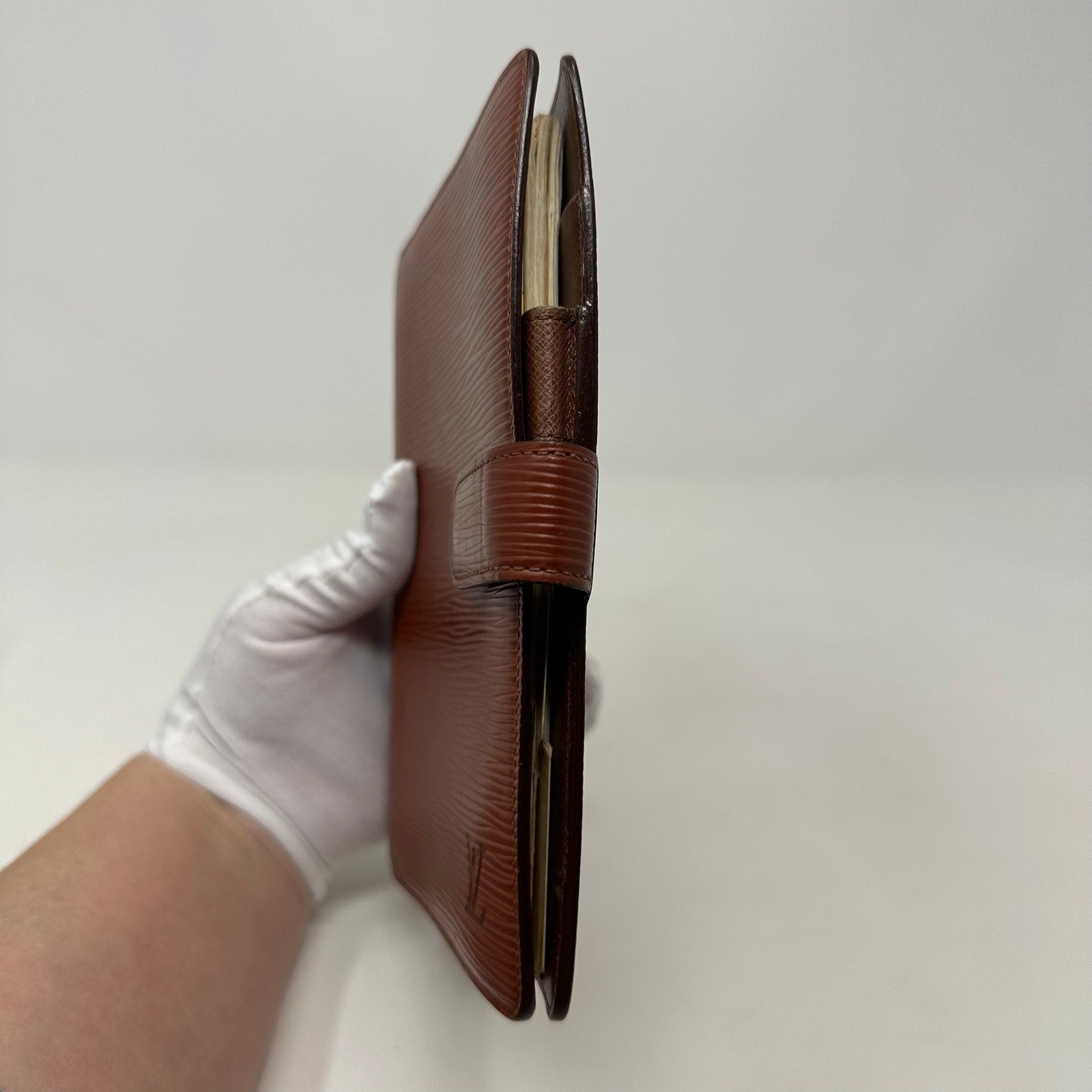 Louis Vuitton LV Epi MM Agenda Cover Brown
